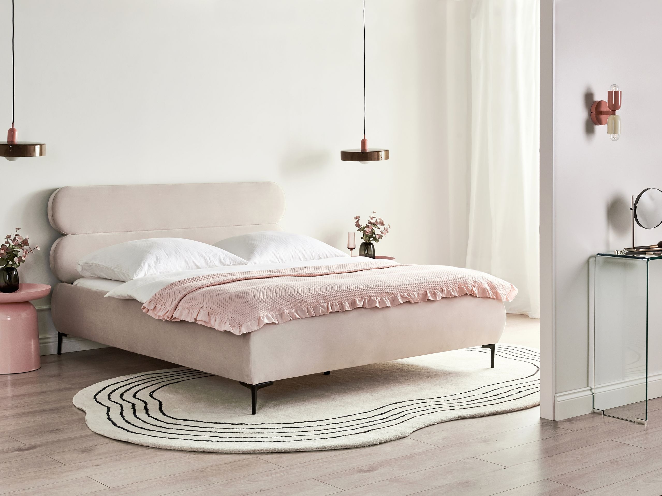 Postelja Berwyn 2717 (Svetlo bež)