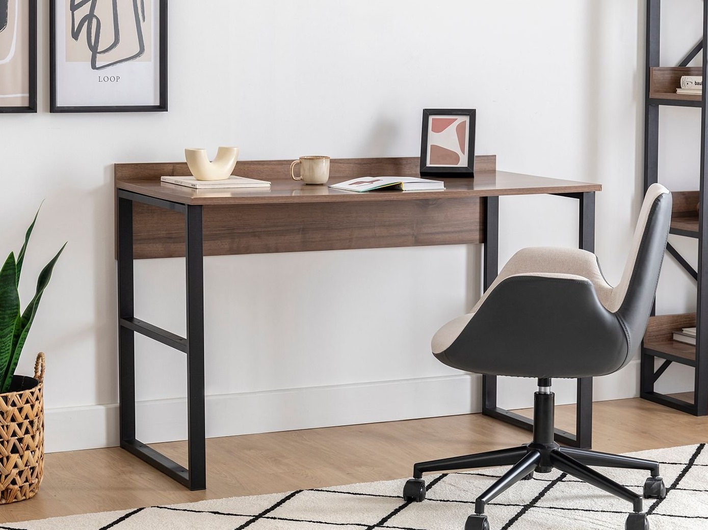 Pisalna miza Kailua 2606