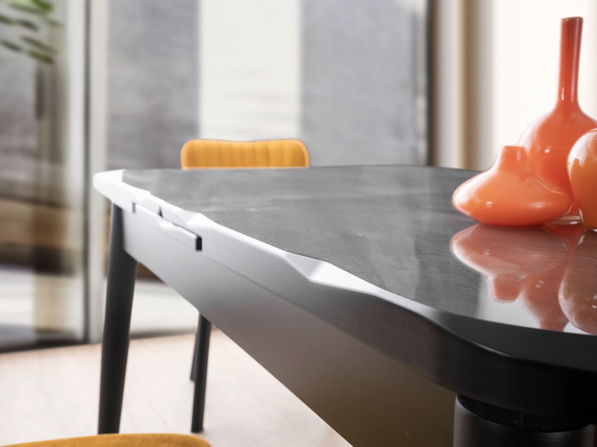 Miza Kailua 2620 (Črni marmor)