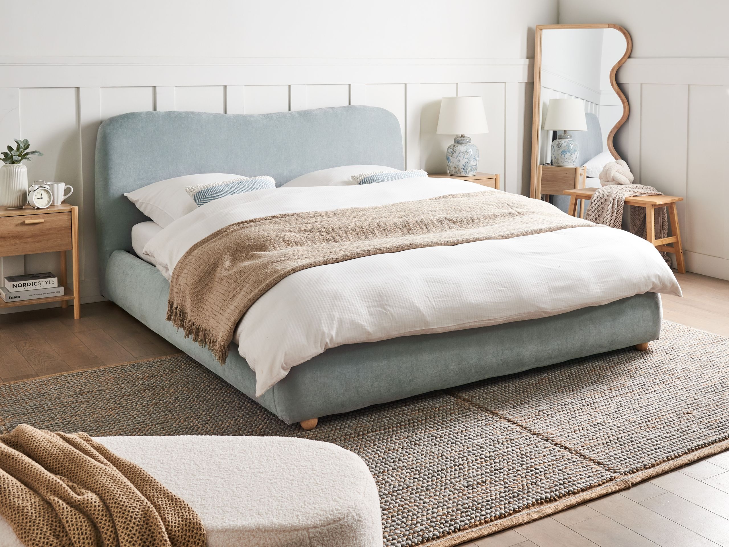 Postelja Berwyn 2735 (Svetlo modra)