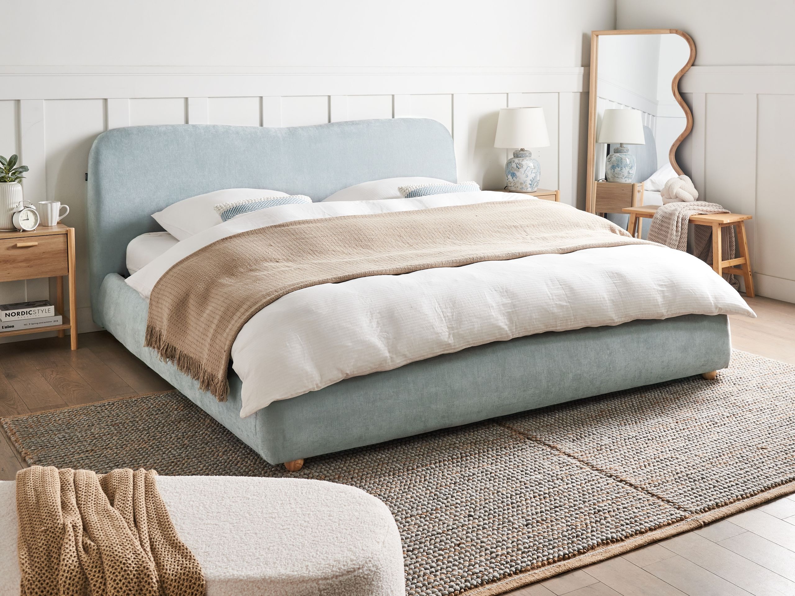 Postelja Berwyn 2735 (Svetlo modra)