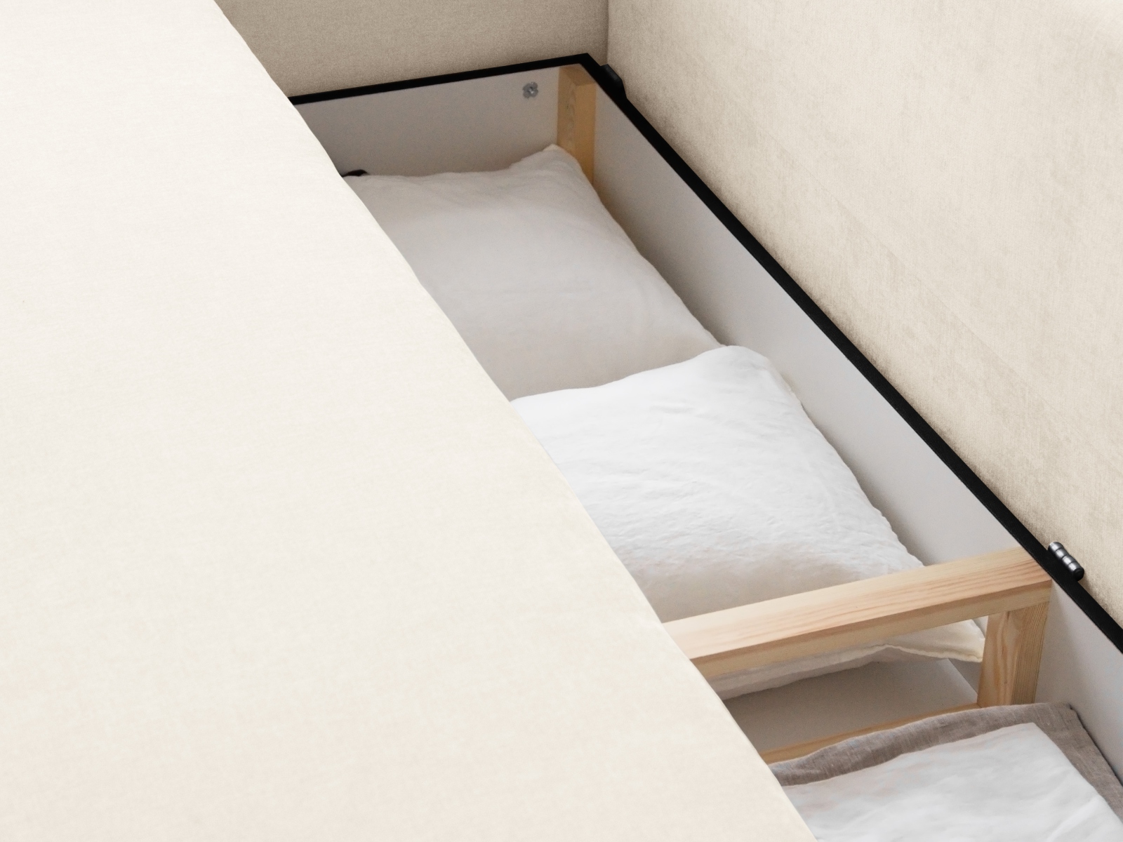 Raztegljiv kavč Beckley 182 (Wind 02)