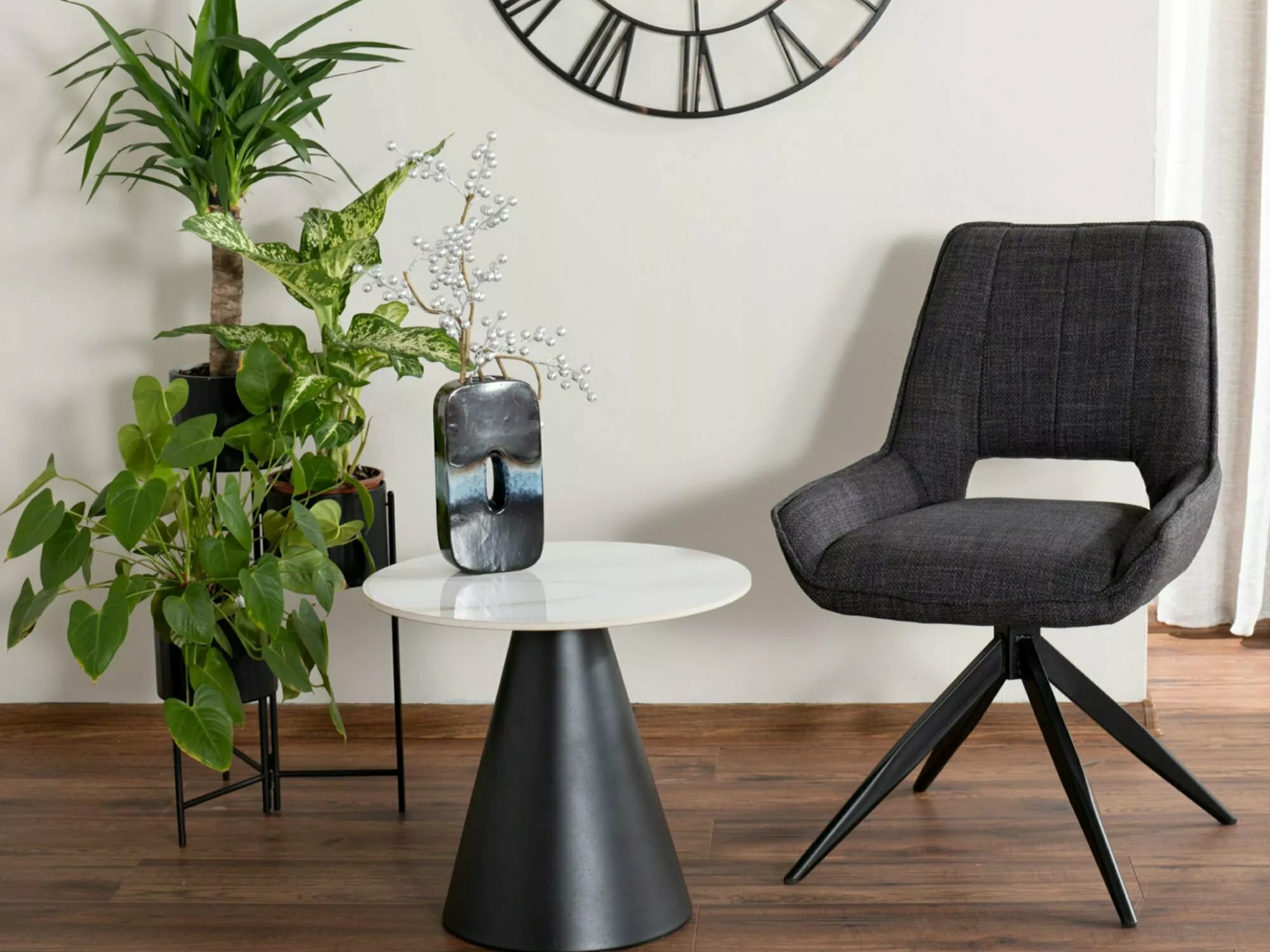 Klubska mizica Detroit 844