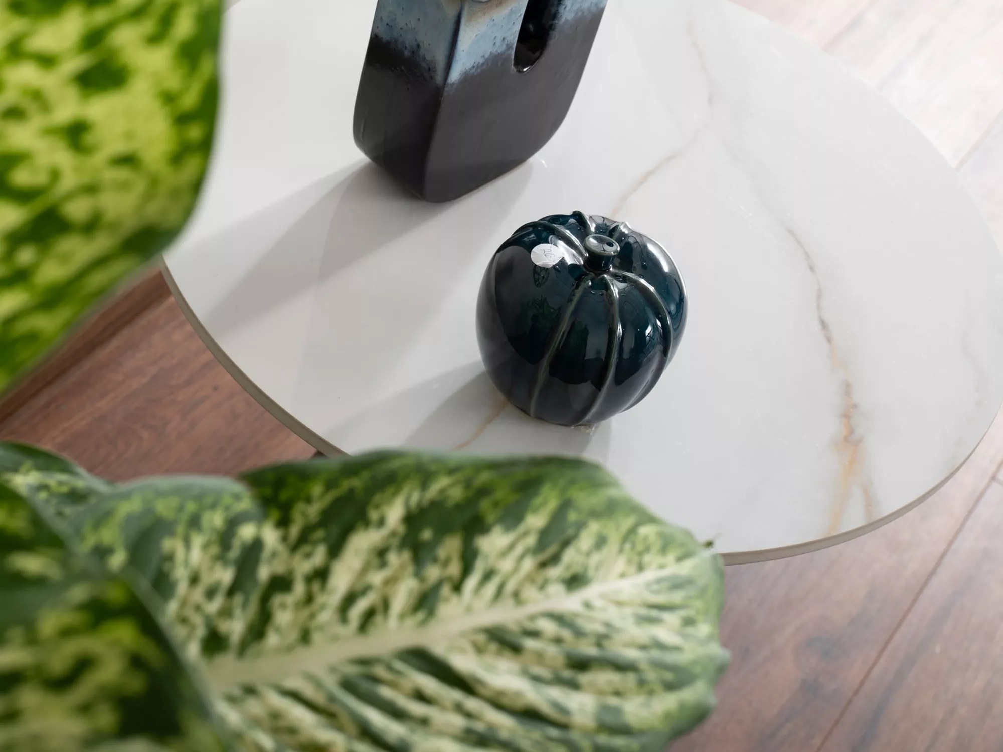 Klubska mizica Detroit 844