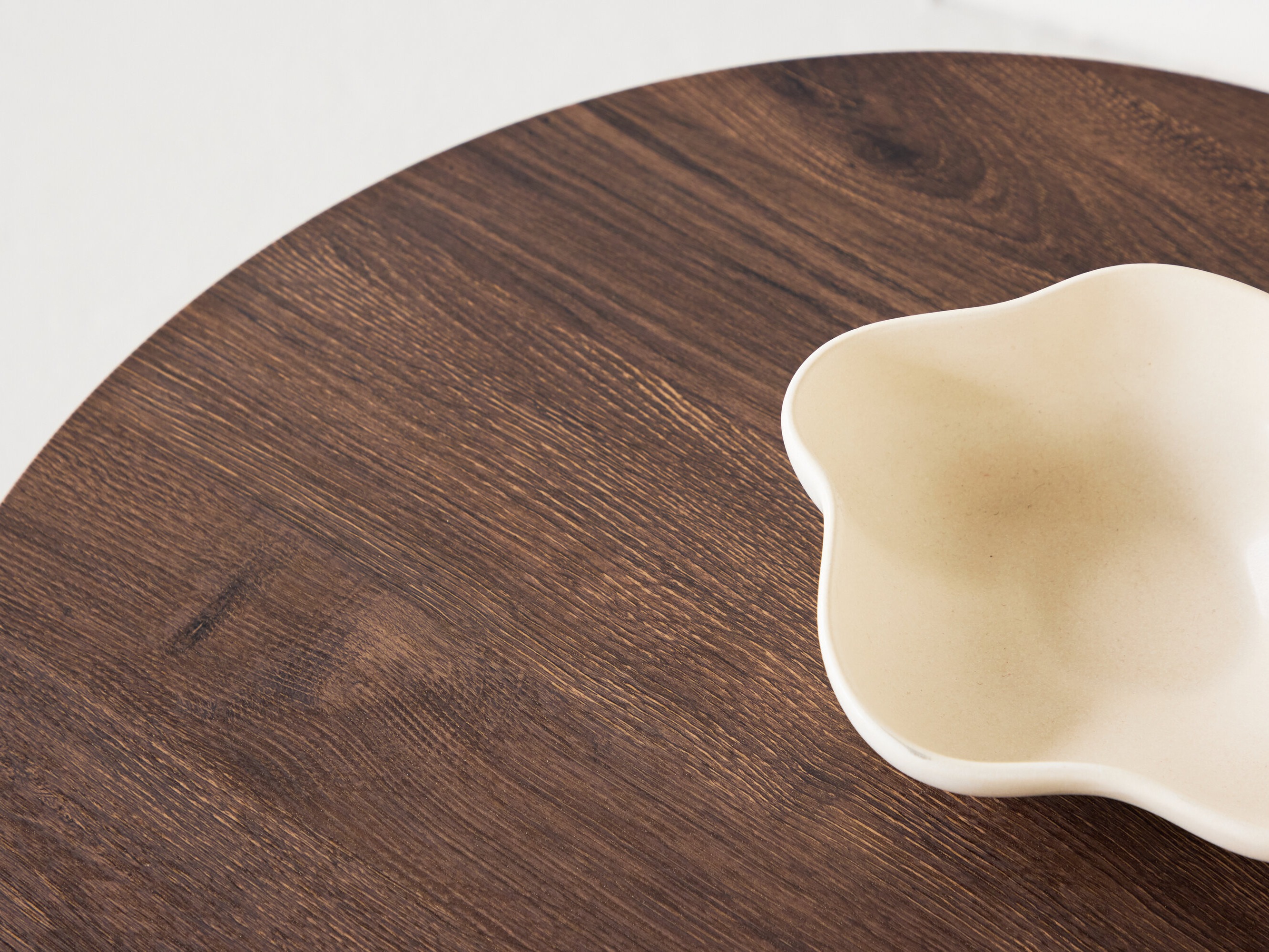 Stranska mizica Dallas 4872 (Črni hrast)