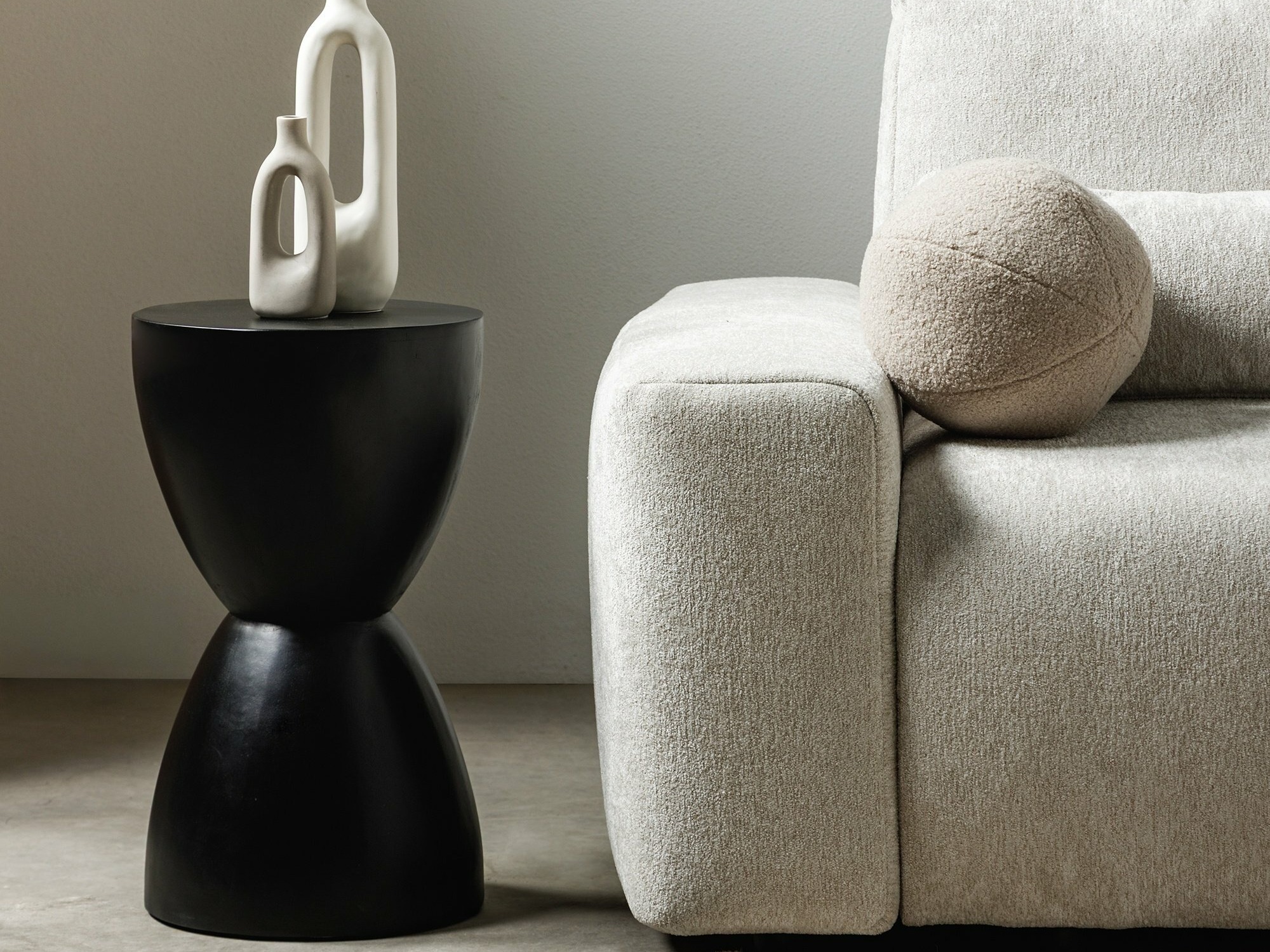 Stranska mizica Burleson 368 (Črna)