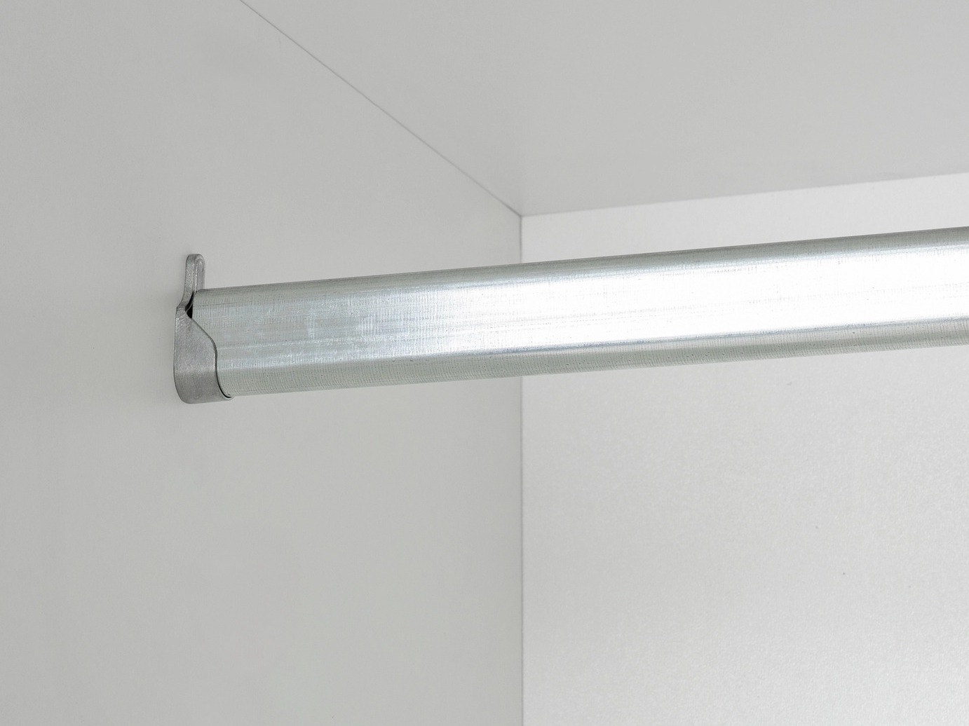 Garderobna omara Bristol 217