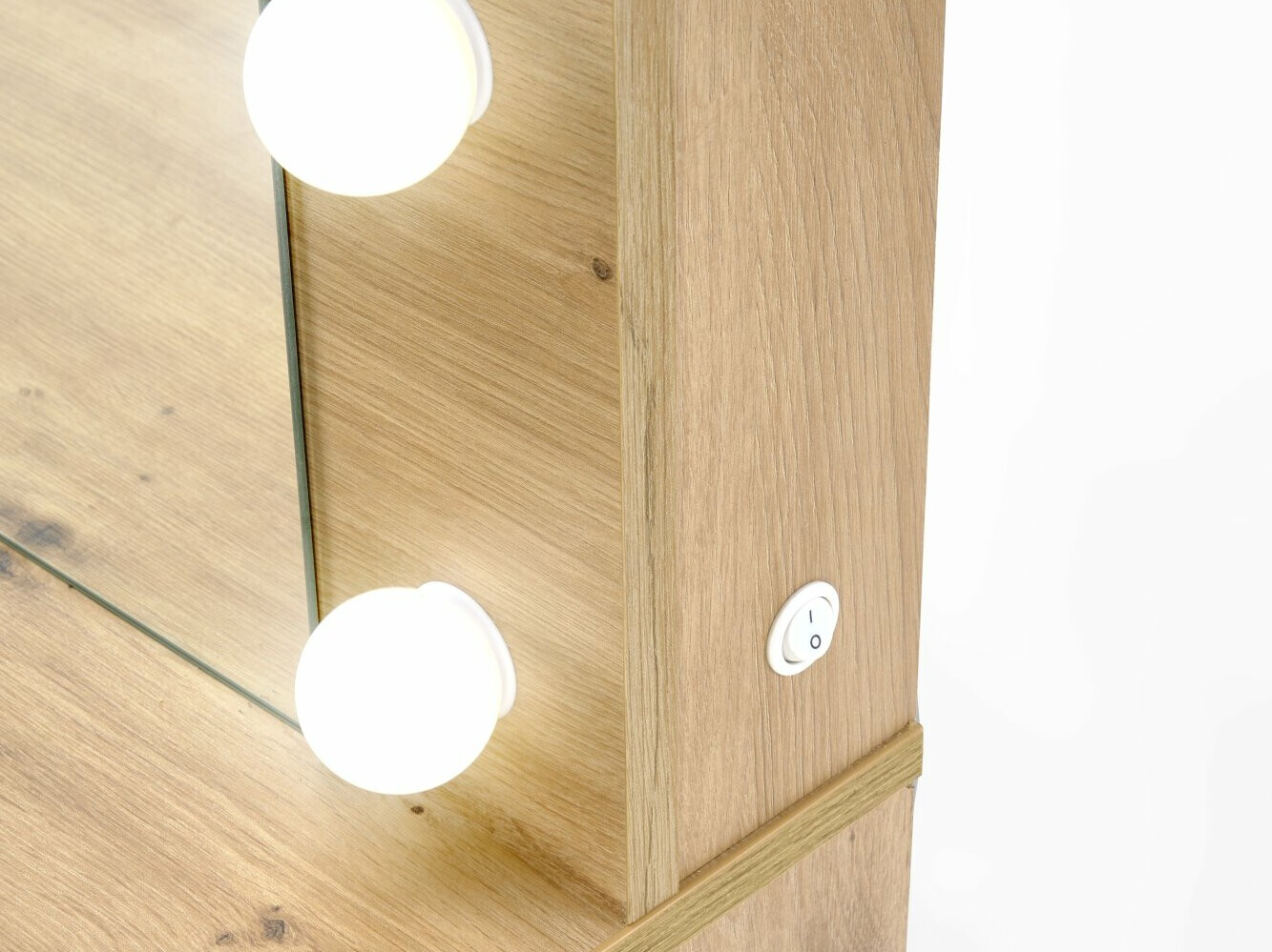 Toaletna mizica SL4898