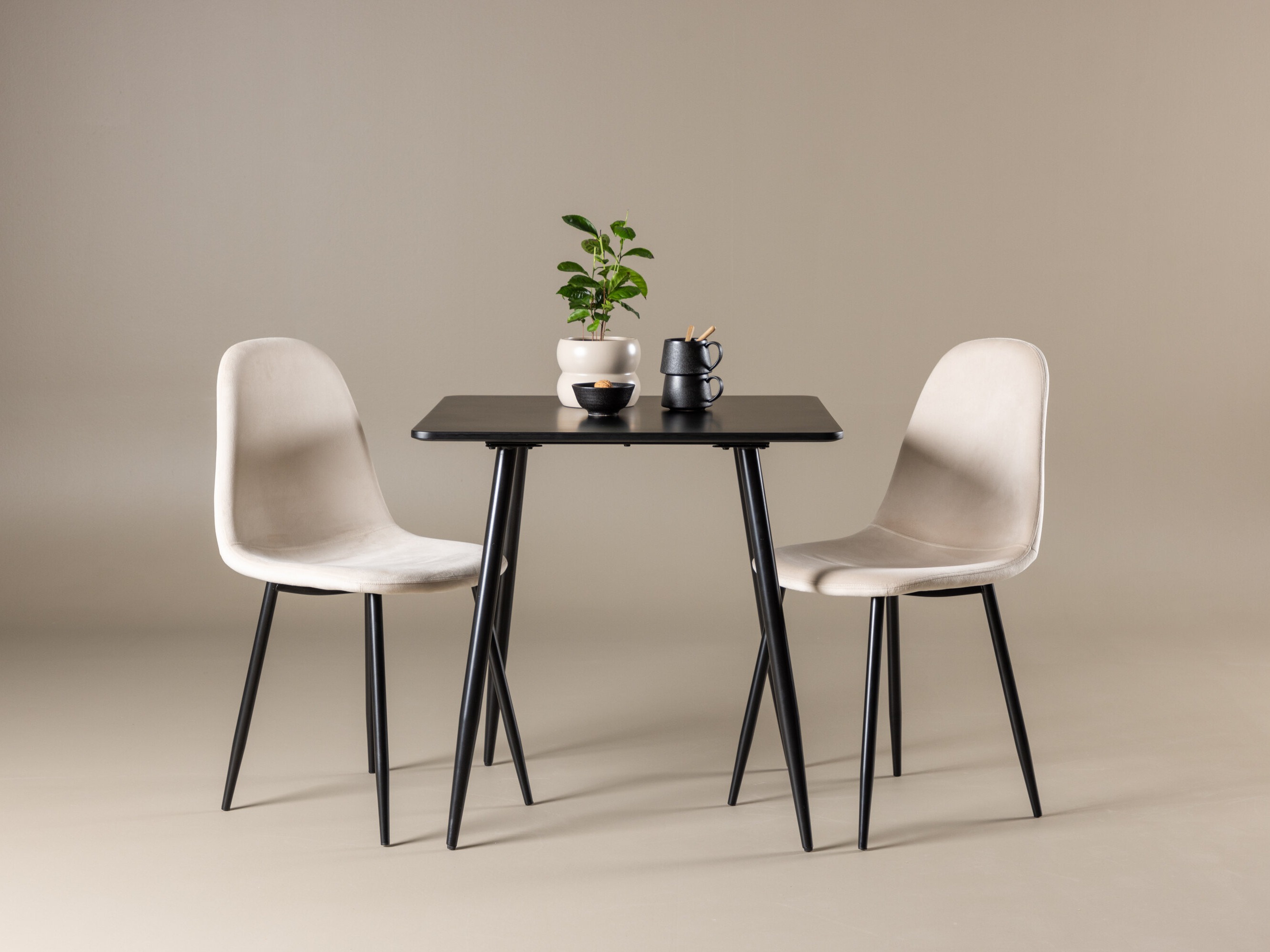 Jedilniški komplet Dallas 4909 (Bež + Črna)