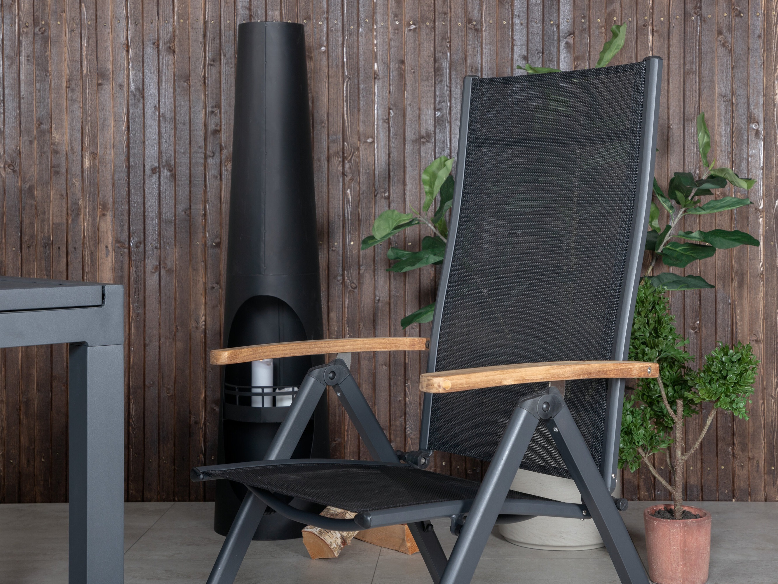 Komplet mize in stolov Dallas 4914