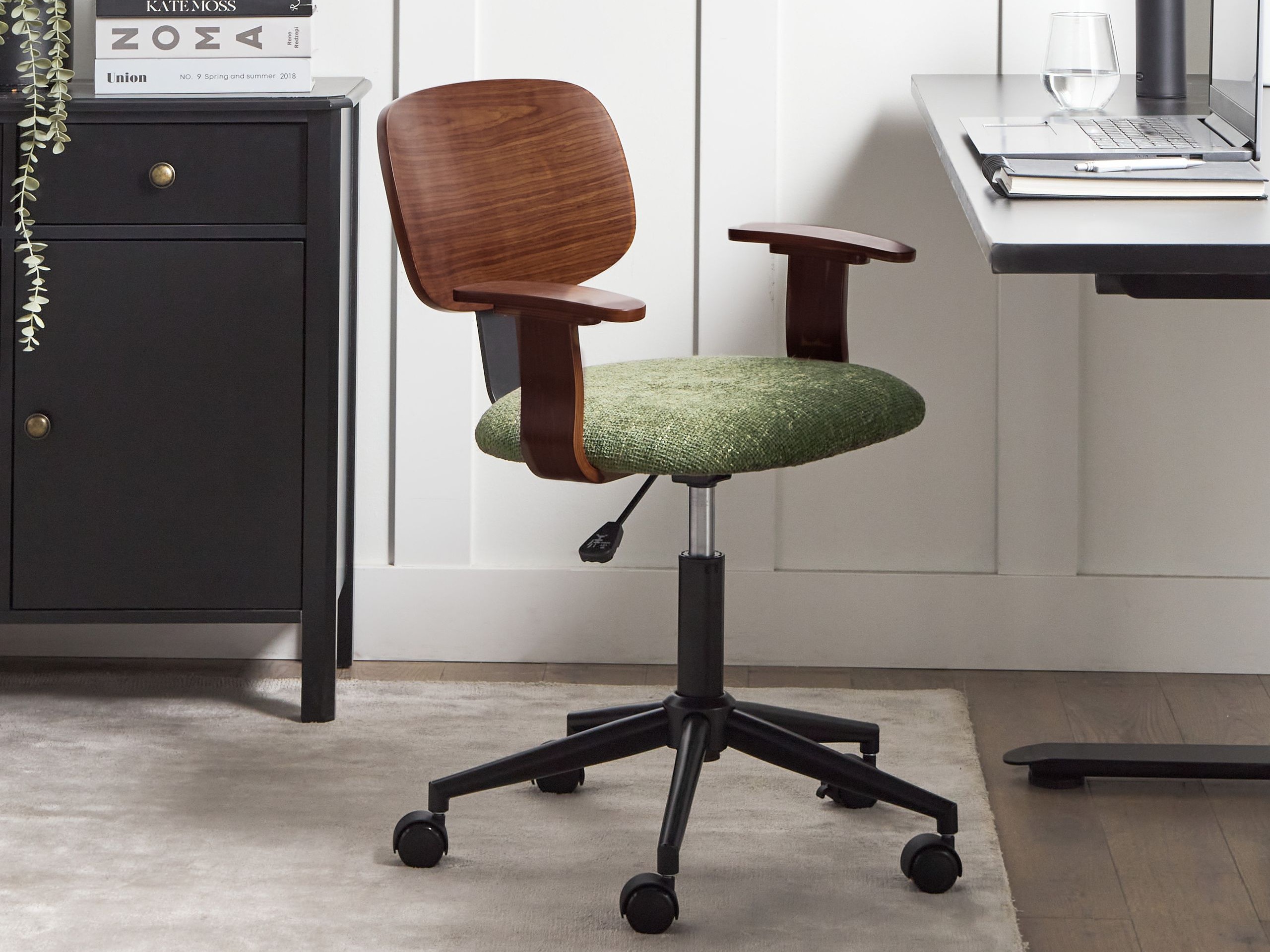 Pisarniški stol Berwyn 2768 (Zelena)