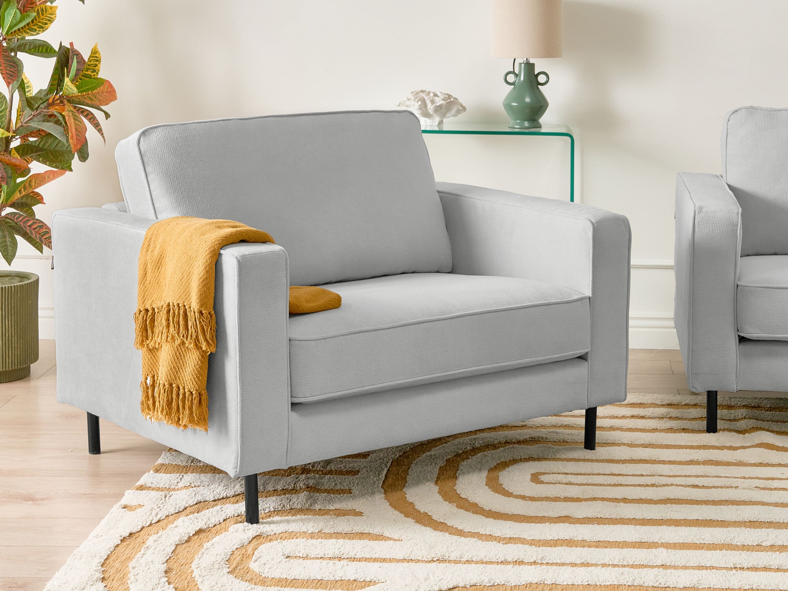 Fotelj Berwyn 766 (Svetlo siva)