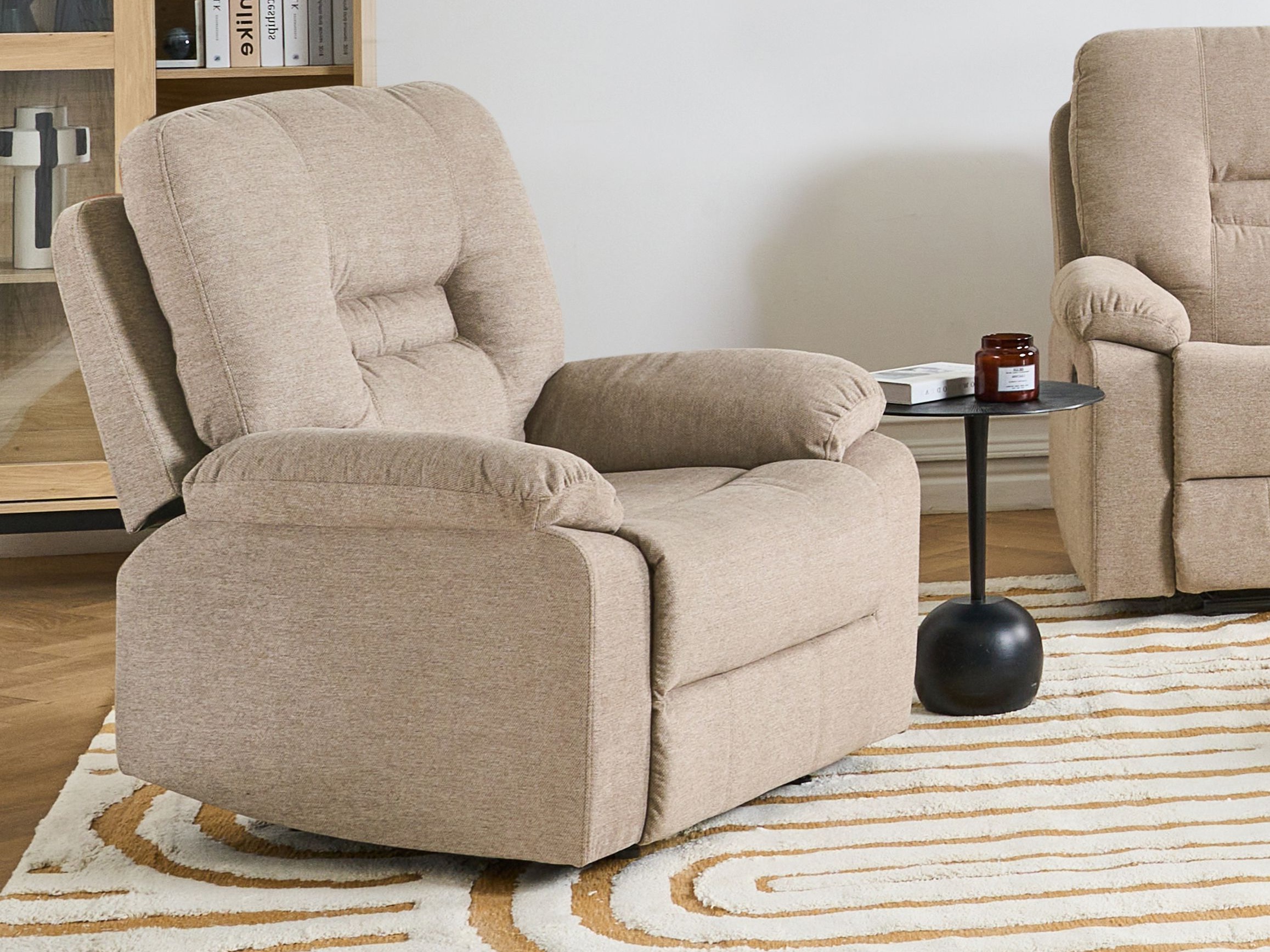 Fotelj s počivalnikom Tivlira 109 (Bež)