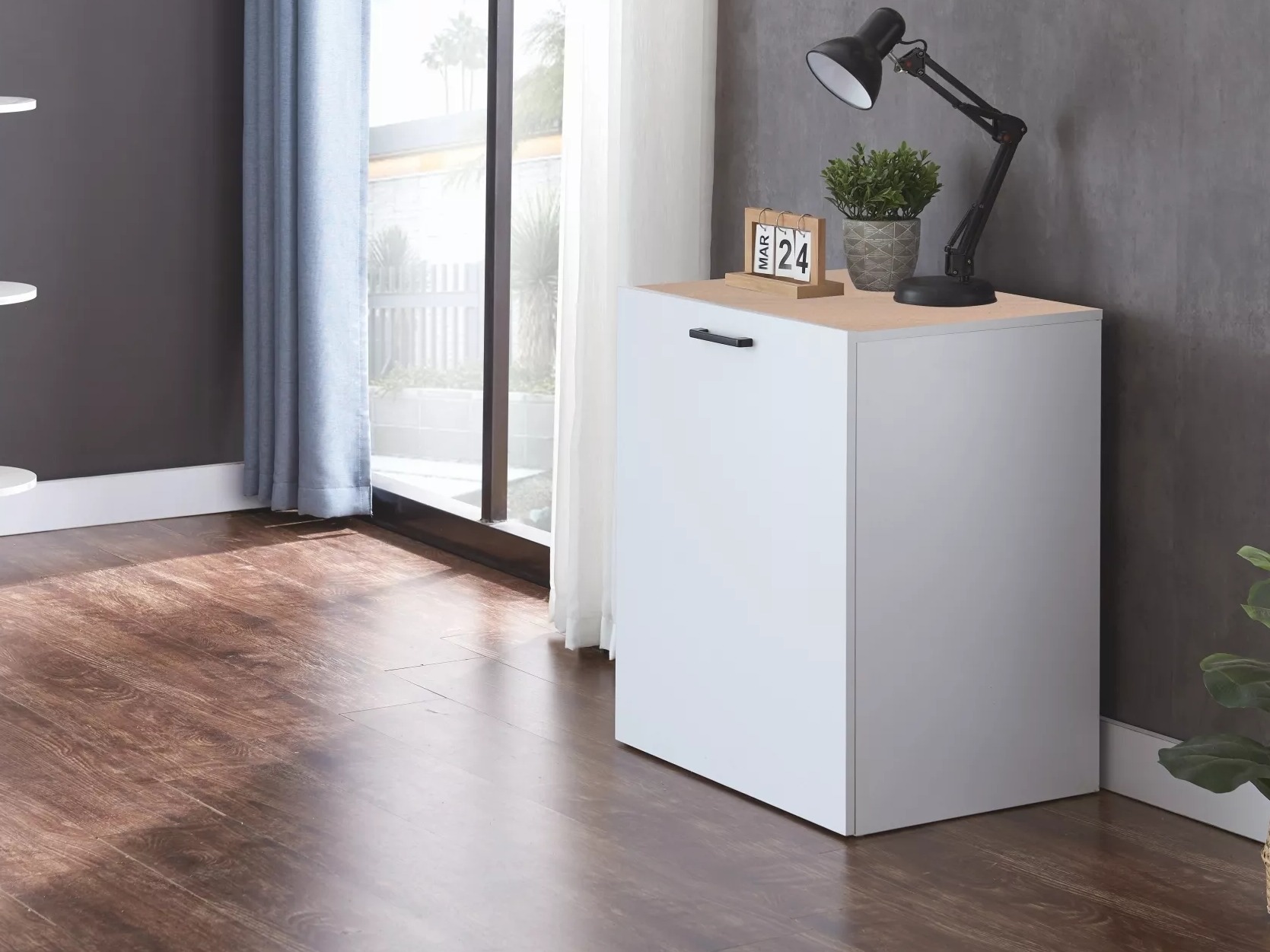 Pisalna miza Detroit 909