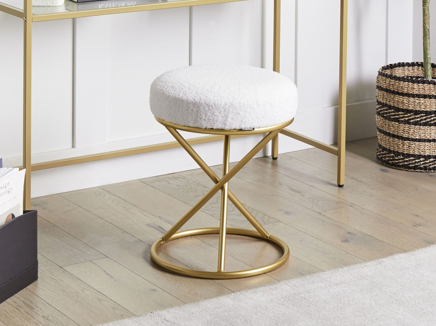 Stolček Berwyn 2839 (Bela)