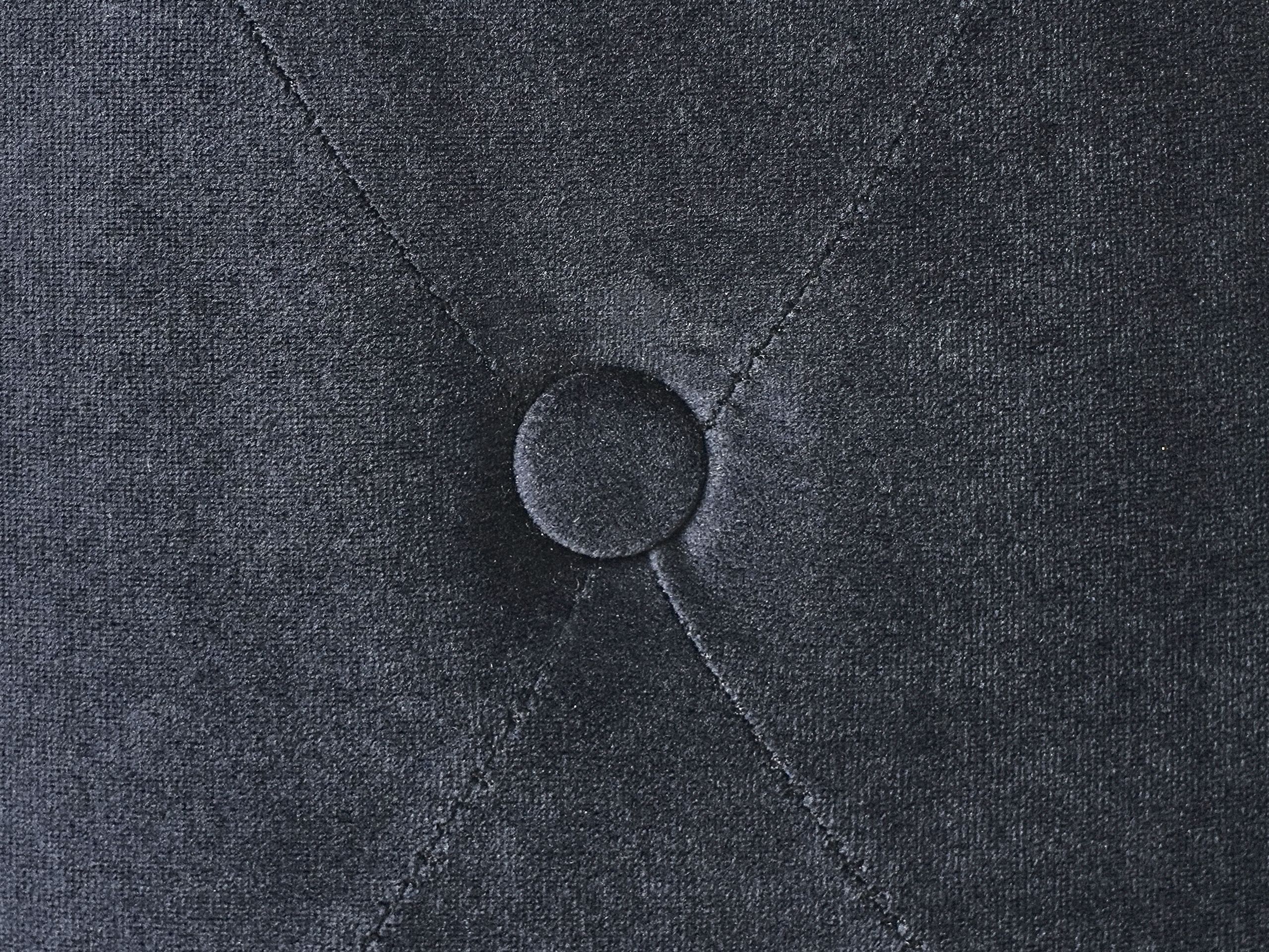 Tabure Berwyn 2856 (Črna)