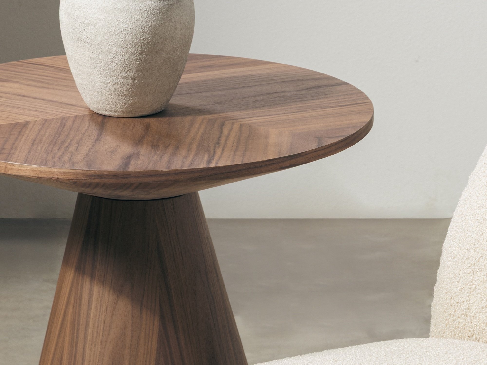 Klubska mizica Burleson 436