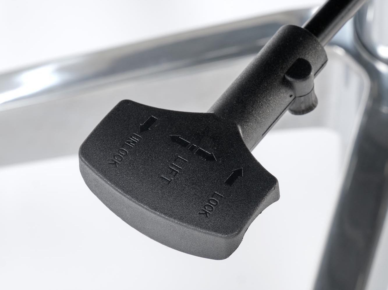 Pisarniški stol Houston 2057