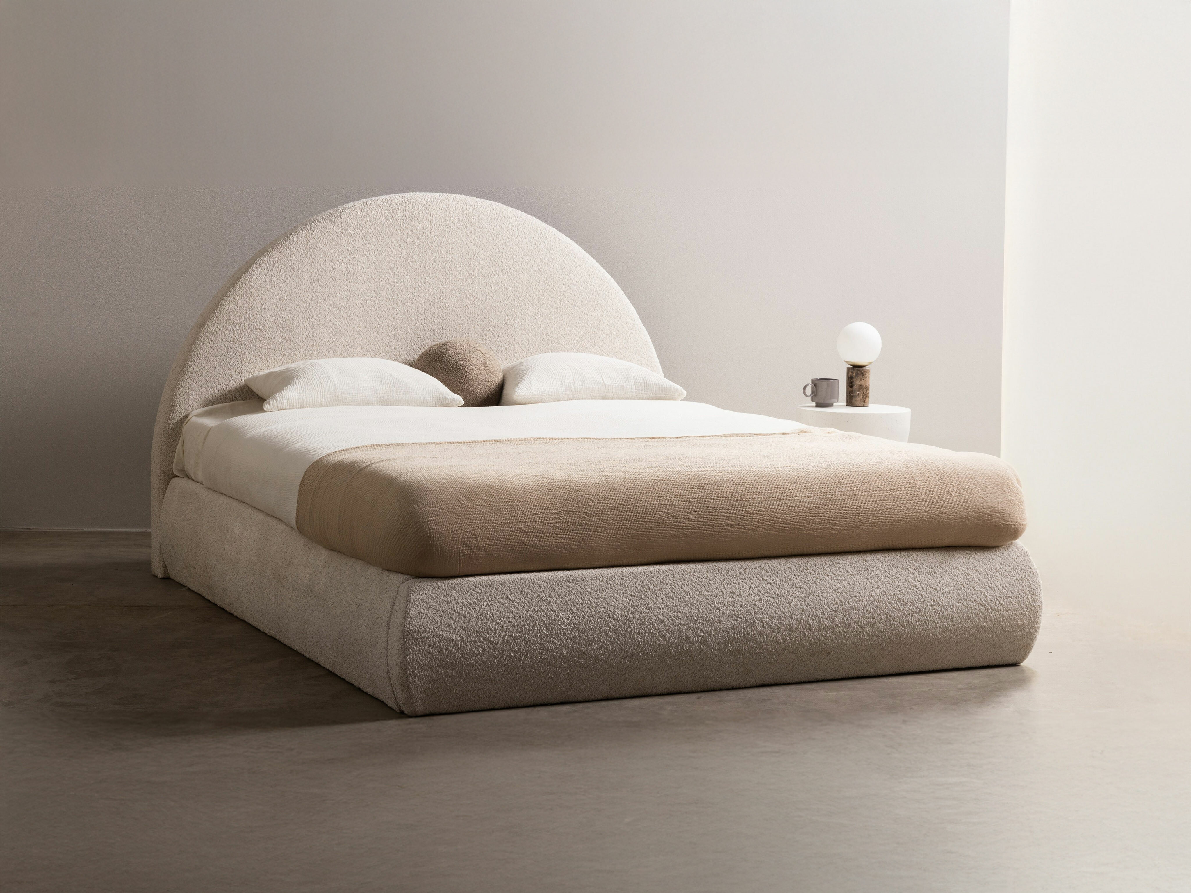 Postelja Burleson 388