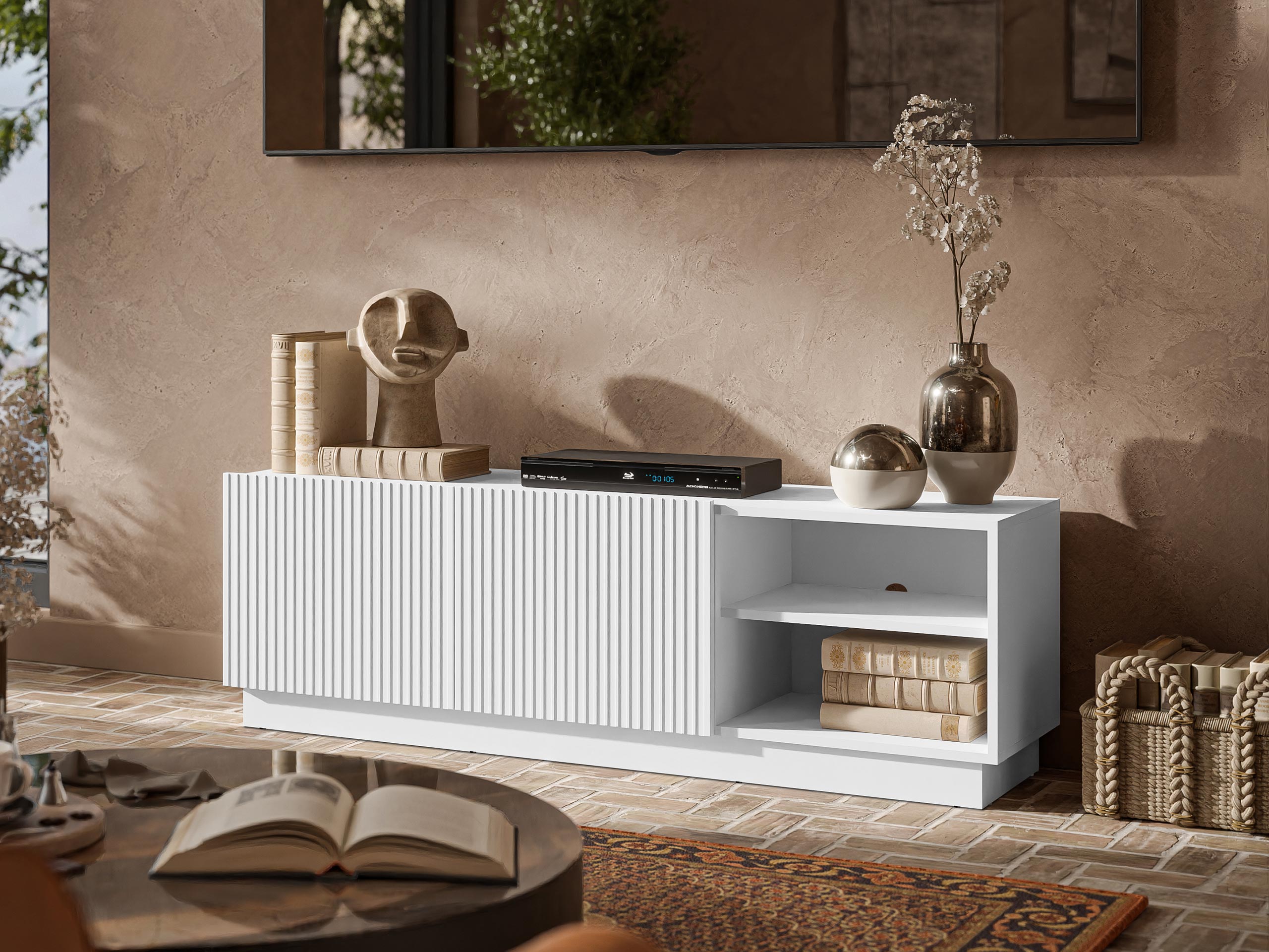 TV-omarica Lingua (Bela)