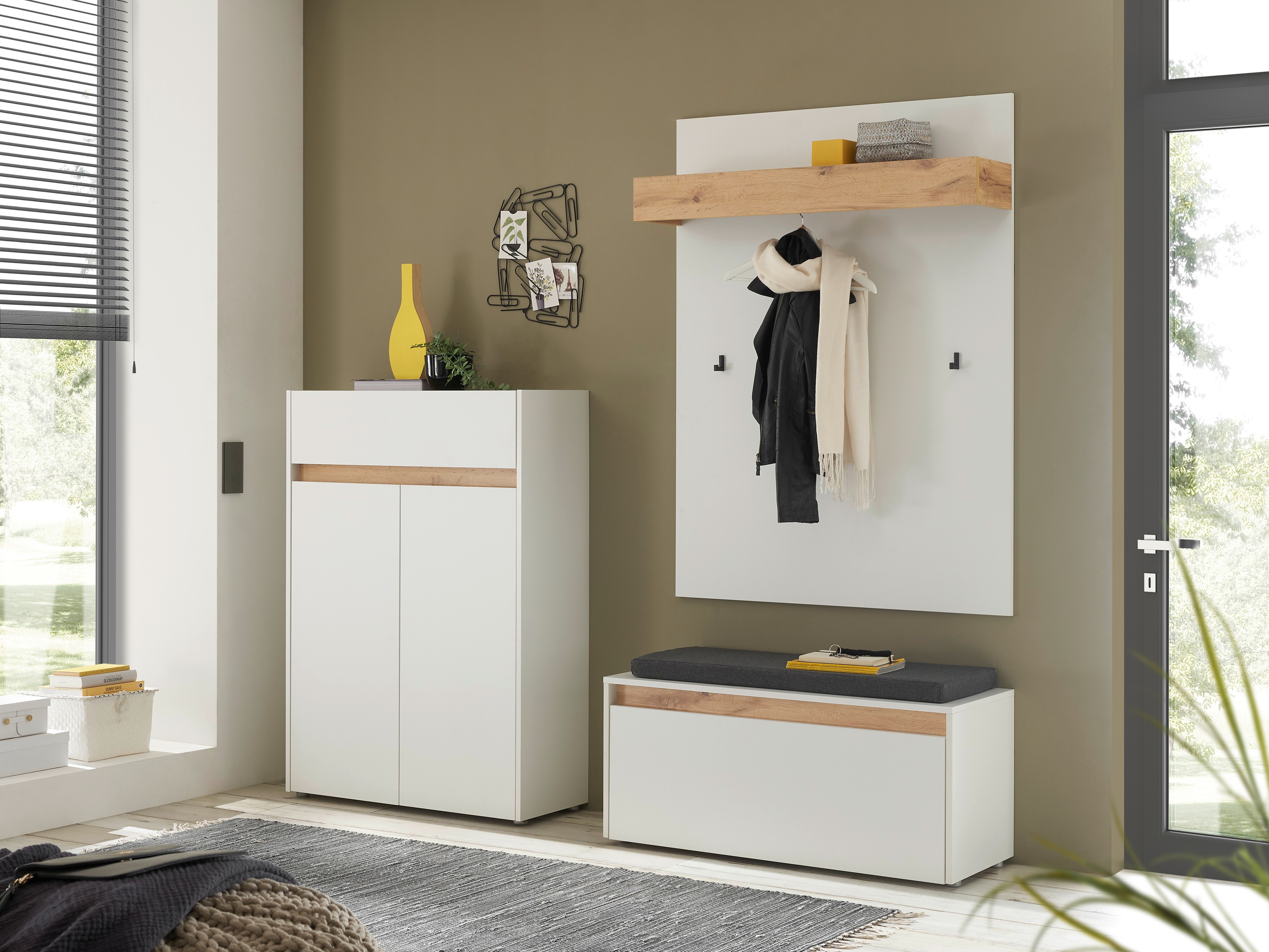 Regal za čevlje Elbsori 173 (Bela + Wotan hrast)