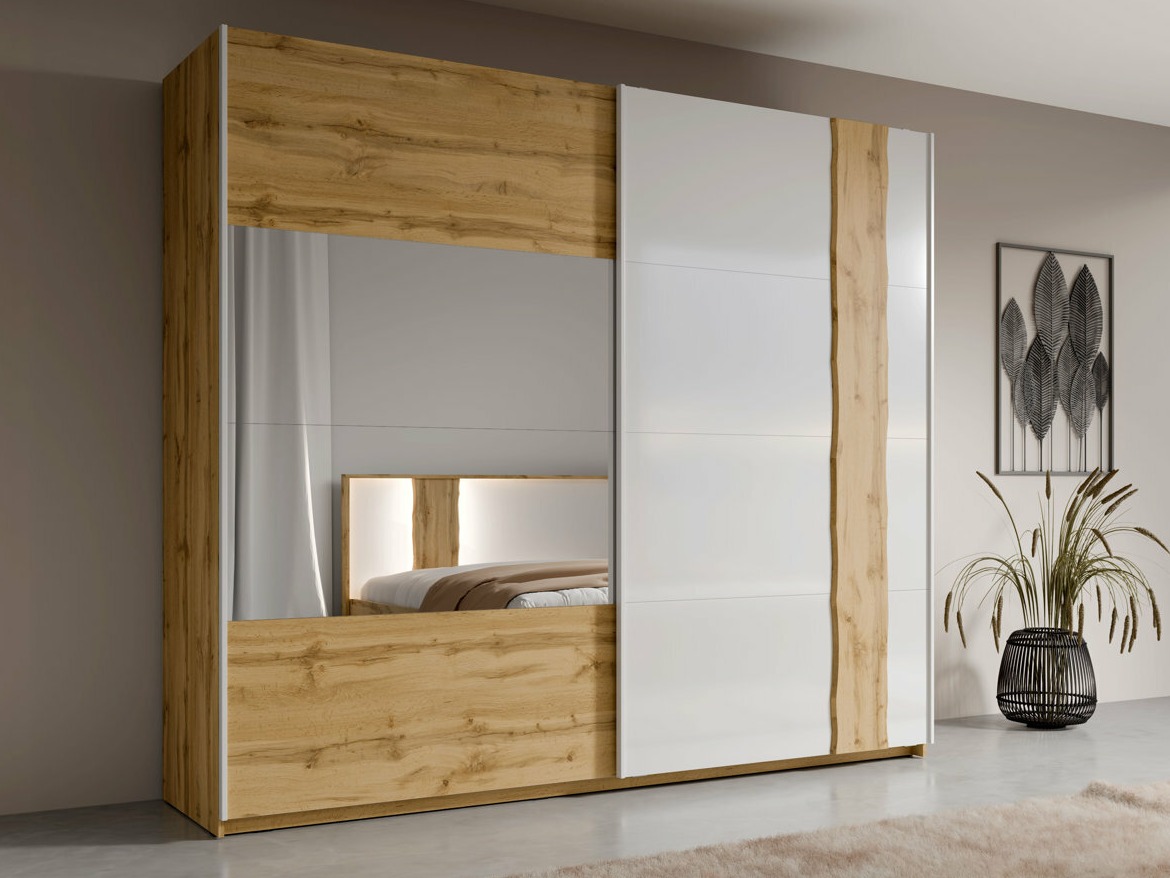 Garderobna omara Ophnue 102