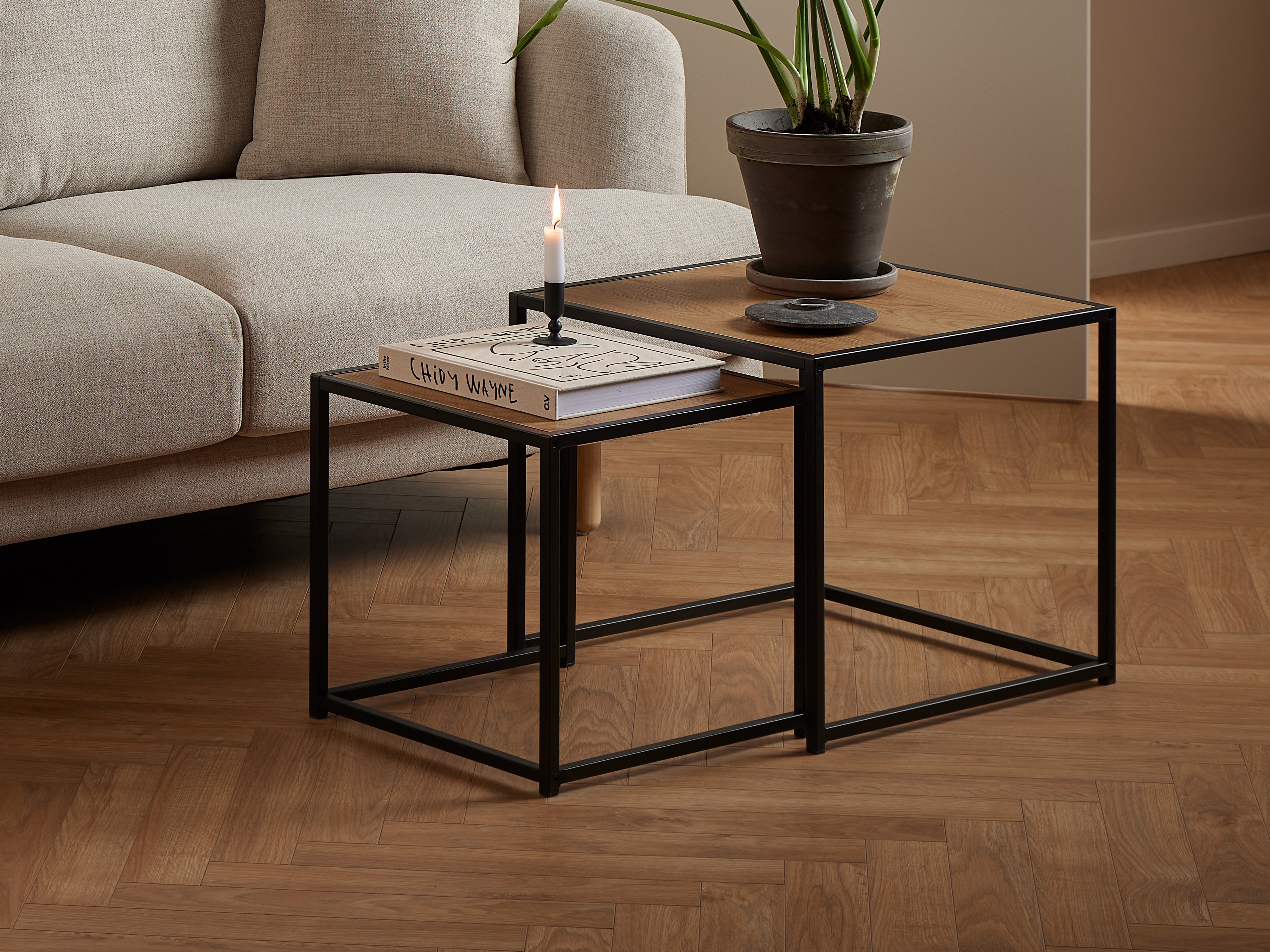 Komplet stranskih mizic Norsica 461 (Divji hrast + Črna)