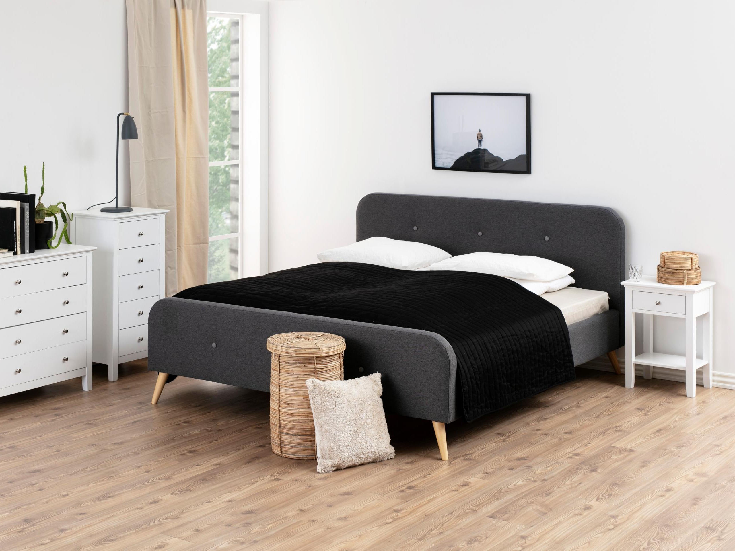 Nočna omarica Norsica 453