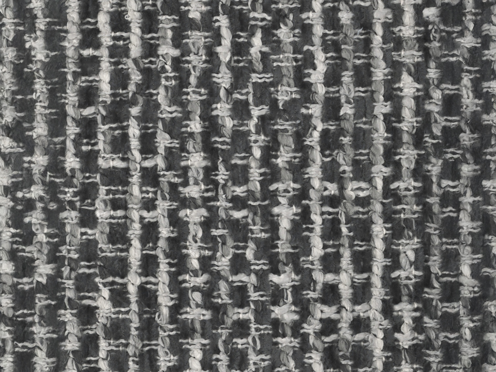 Kavč Romsero 102 (Silencio 97)