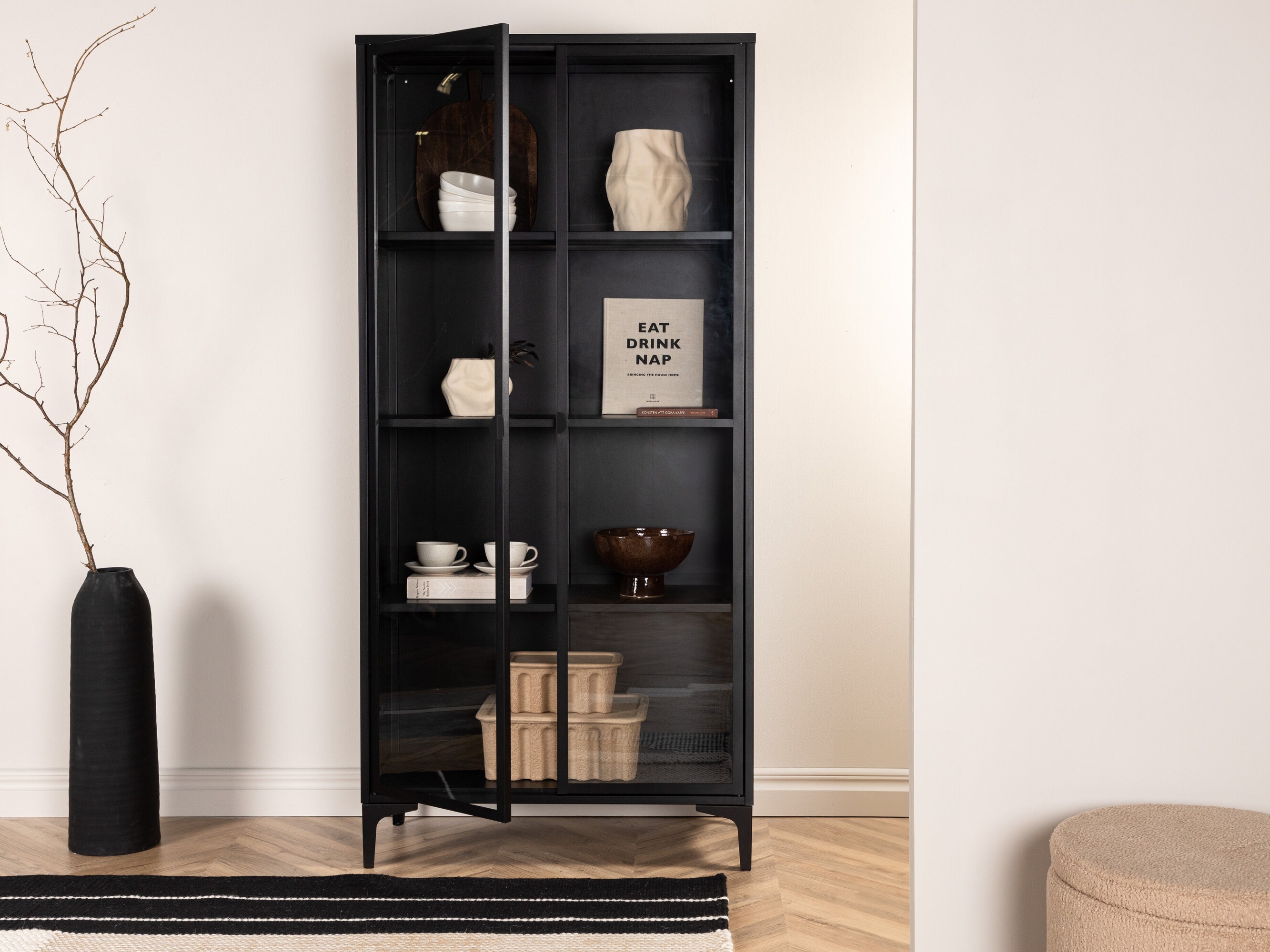 Regal Romcamu 103 (Črna)