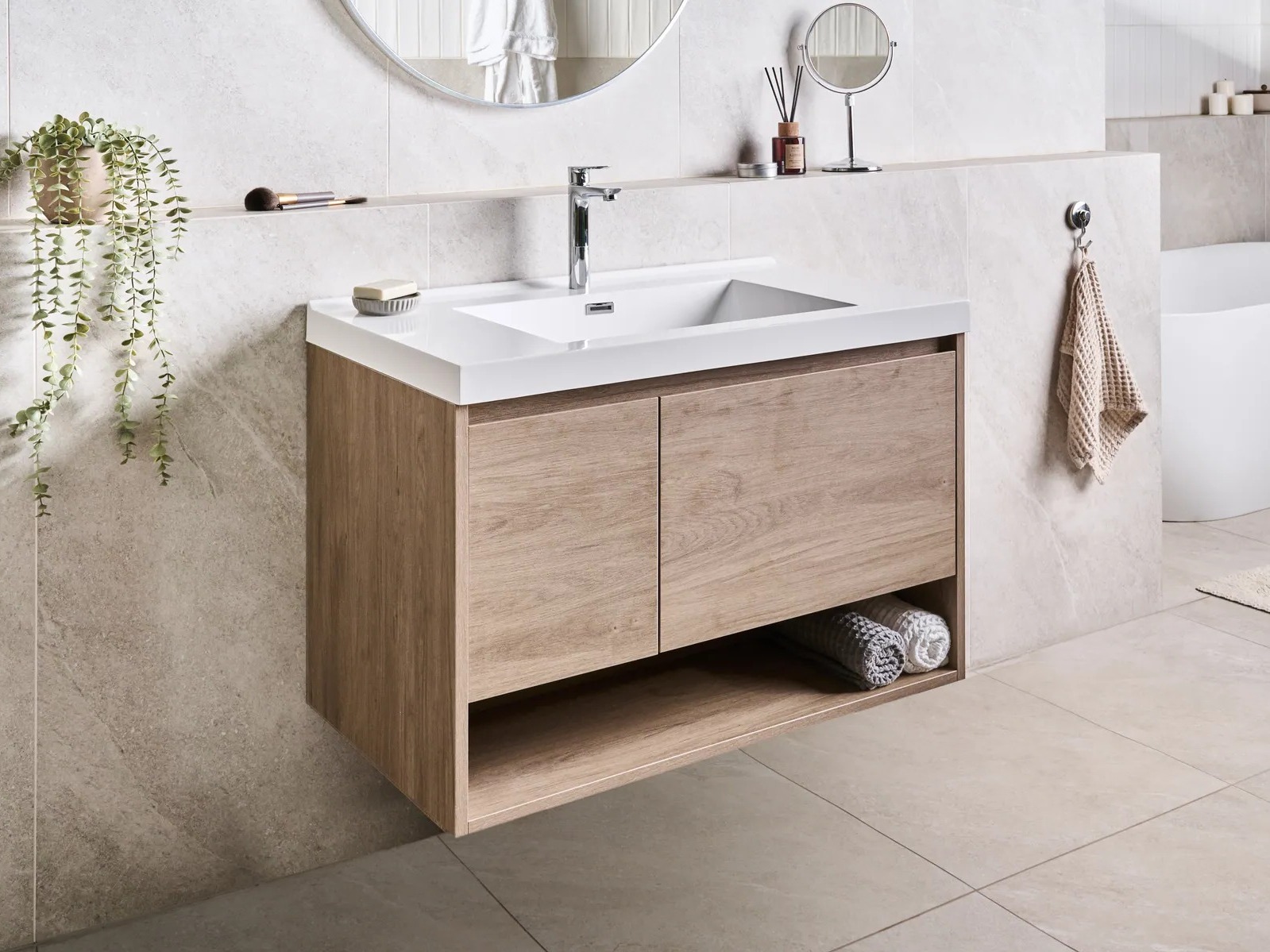 Viseča kopalniška omarica za umivalnik Berwyn 2897