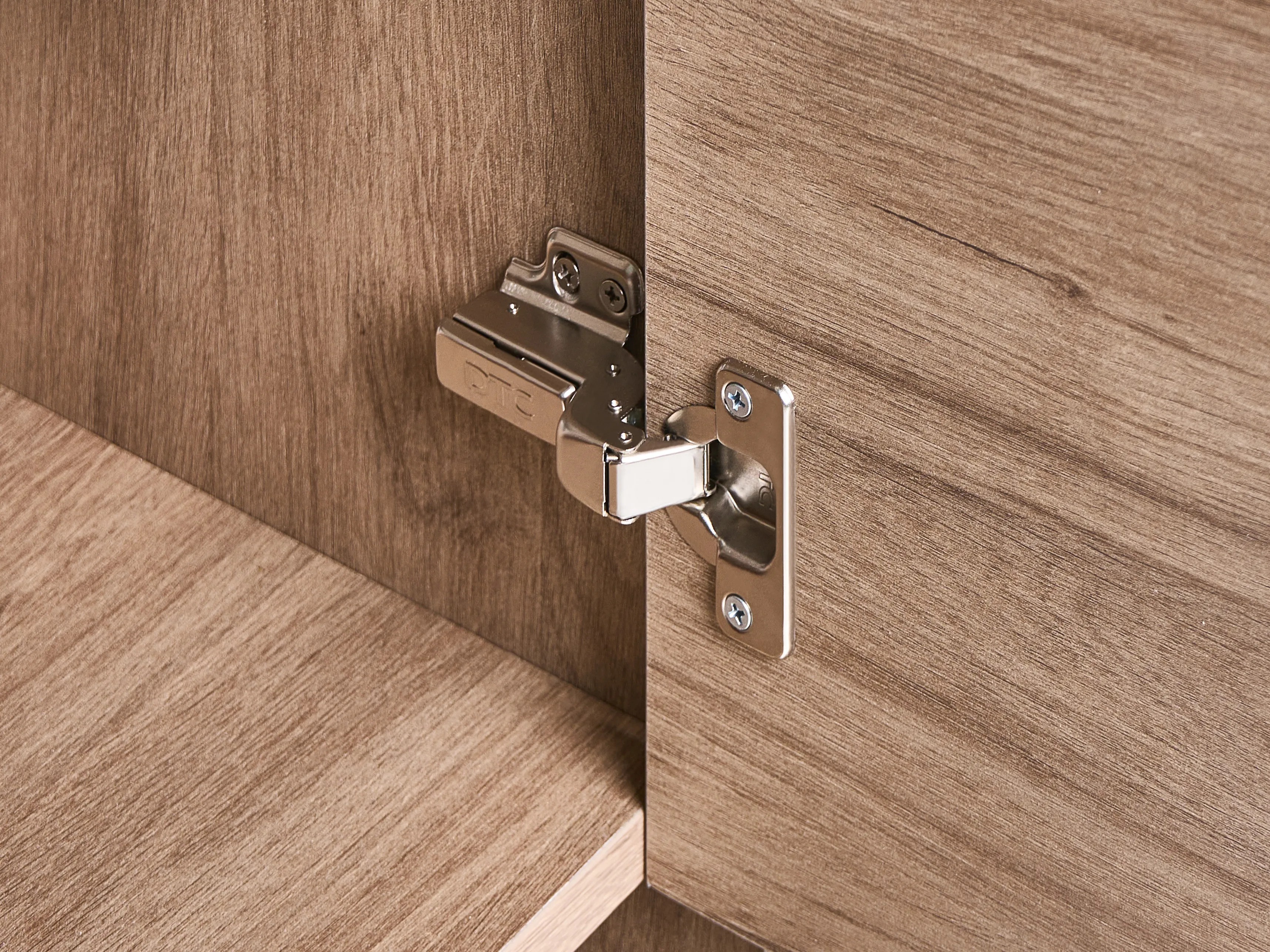 Viseča kopalniška omarica za umivalnik Berwyn 2897