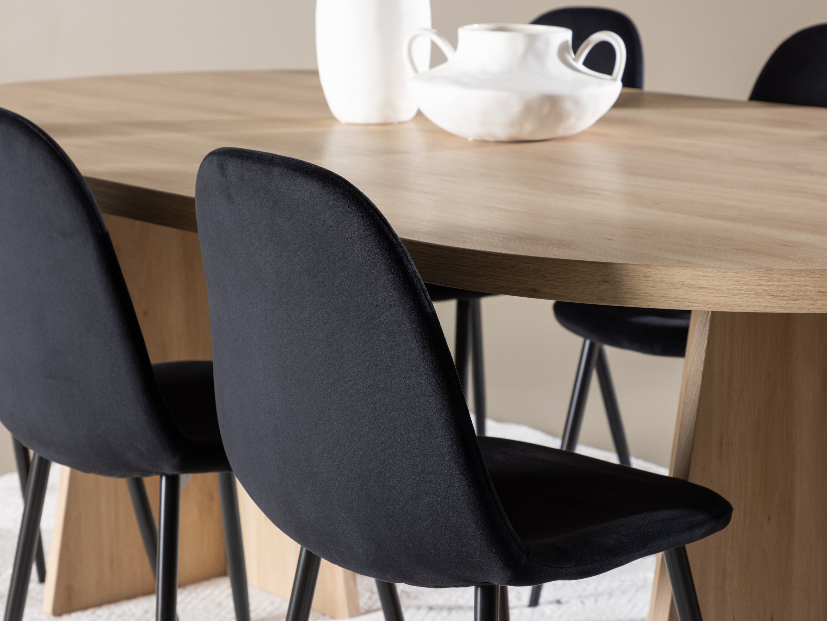 Jedilniški komplet Dallas 4998 (Črna)