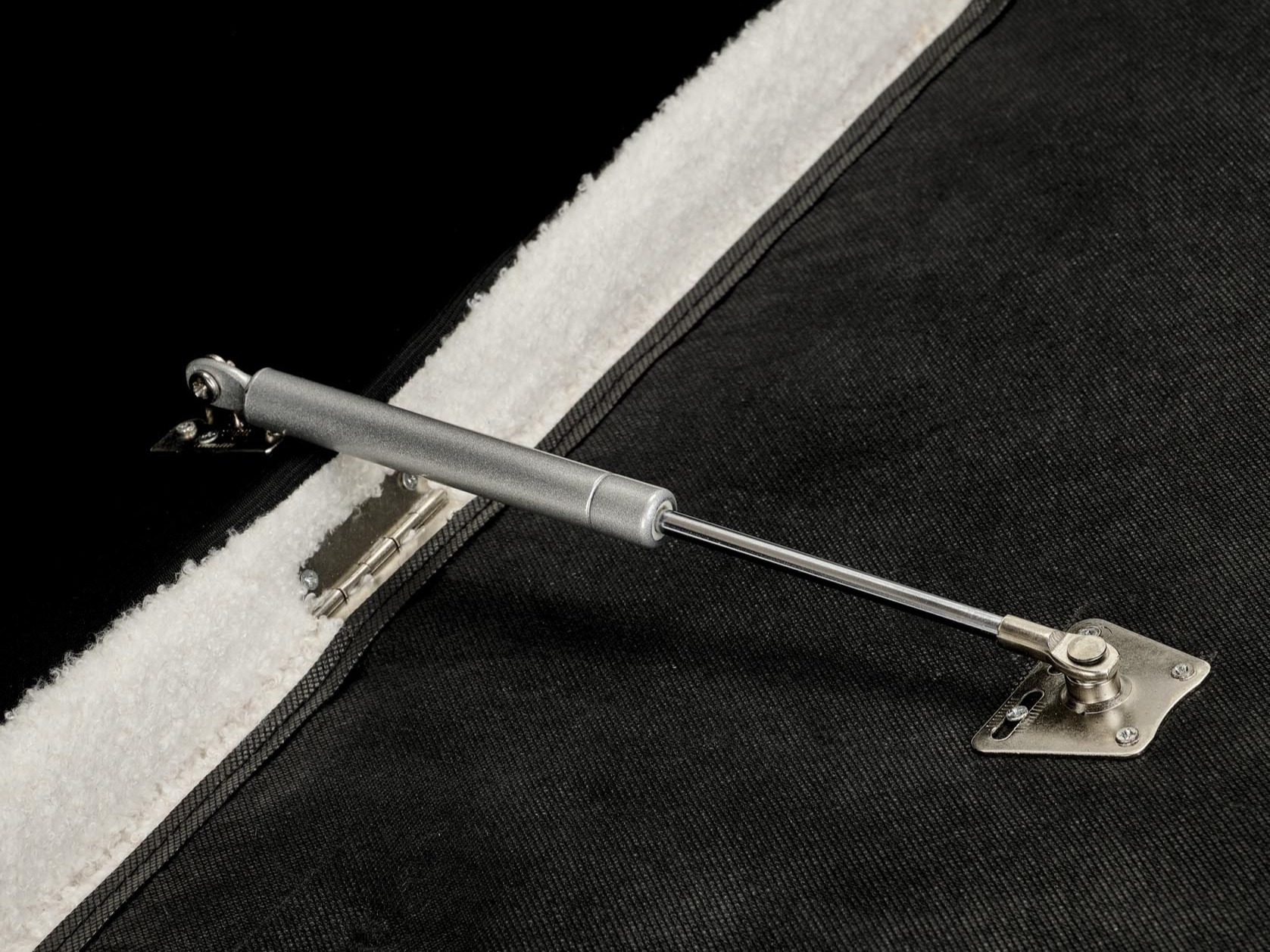 Klop z oblazinjenjem Houston 1446