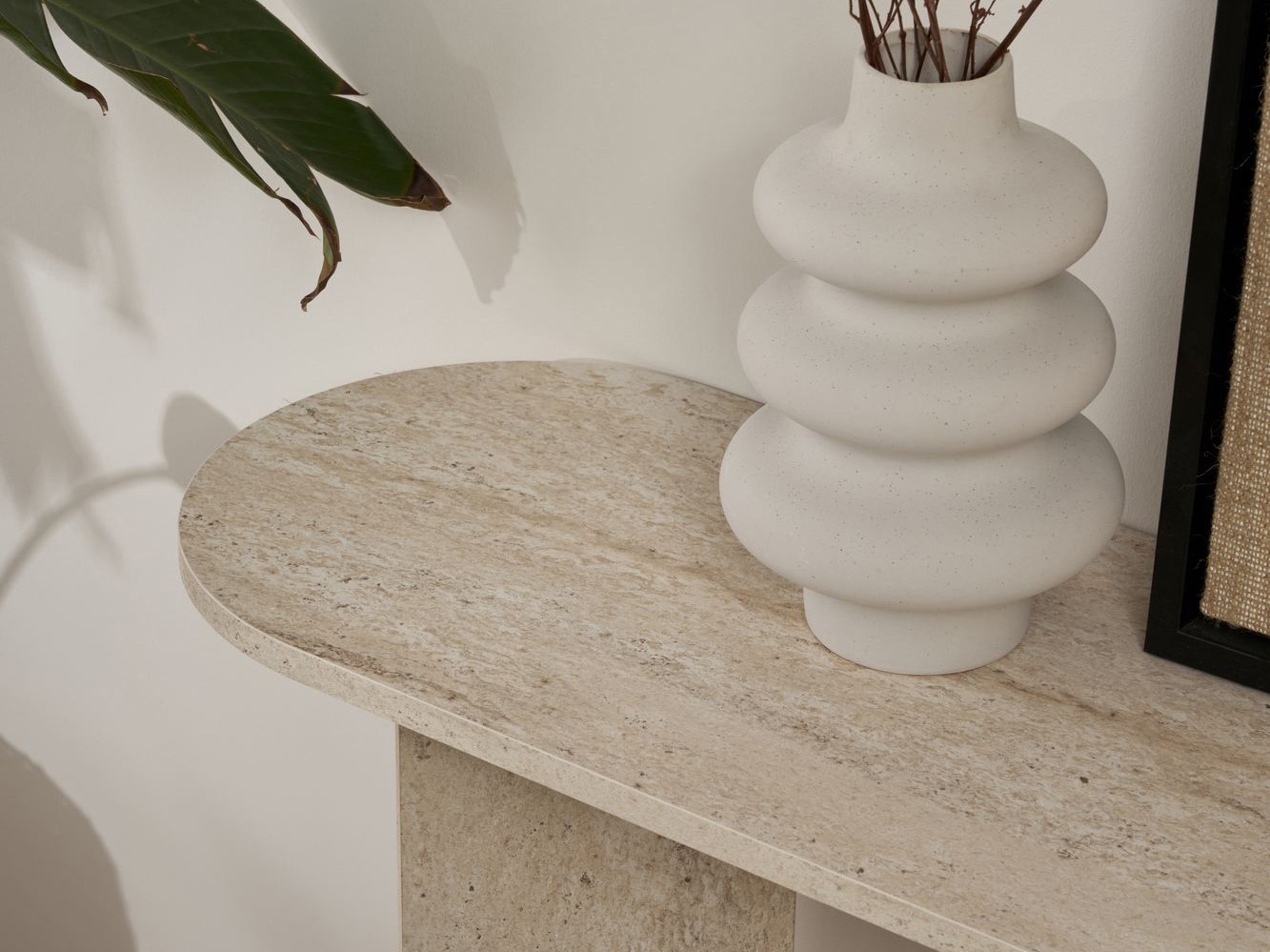 Konzolna miza Novato 133 (Svetel travertin)