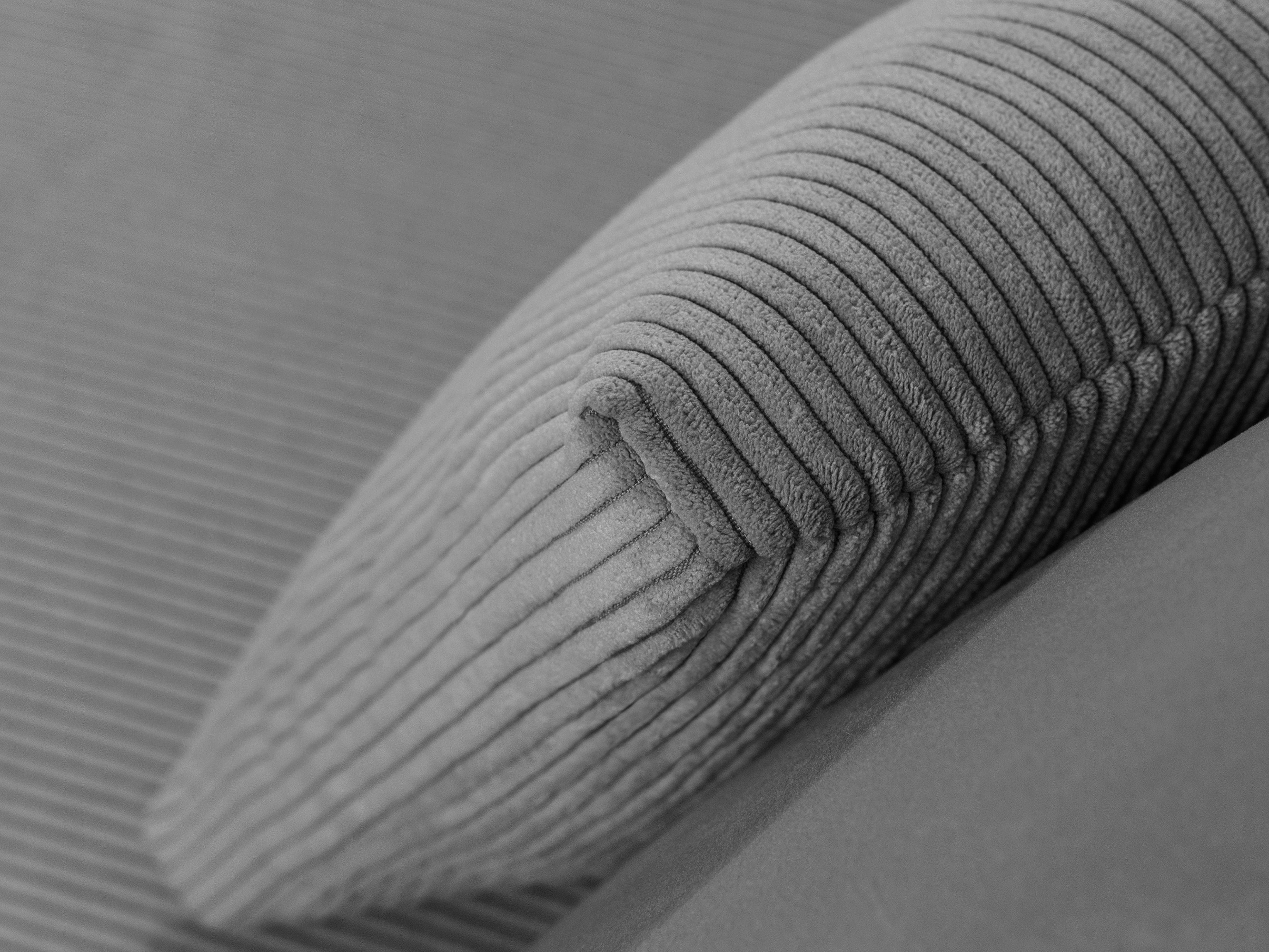 Raztegljiv kavč Temecula 104 (Siva)