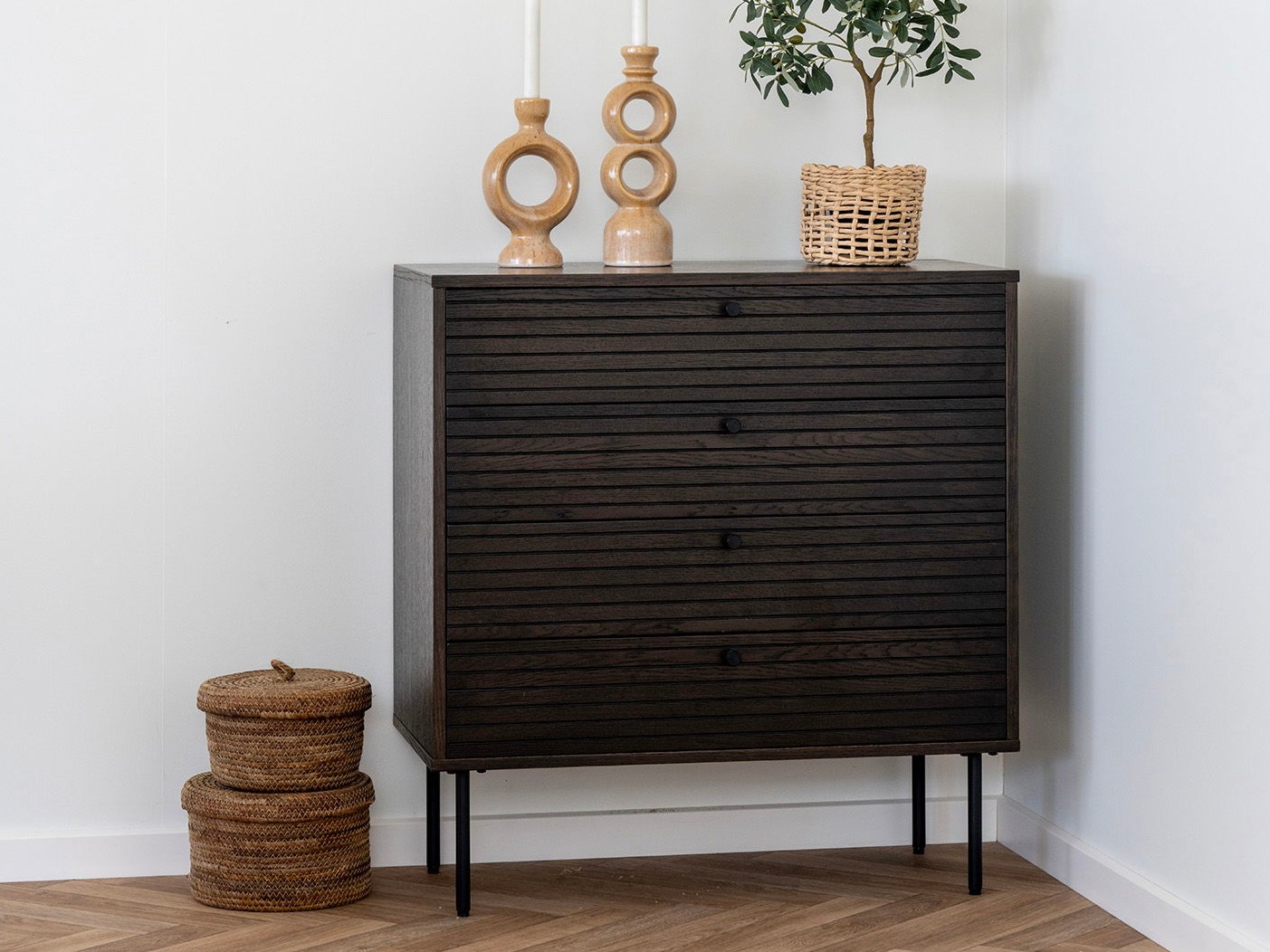 Komoda Elbelme 104 (Temen hrast)