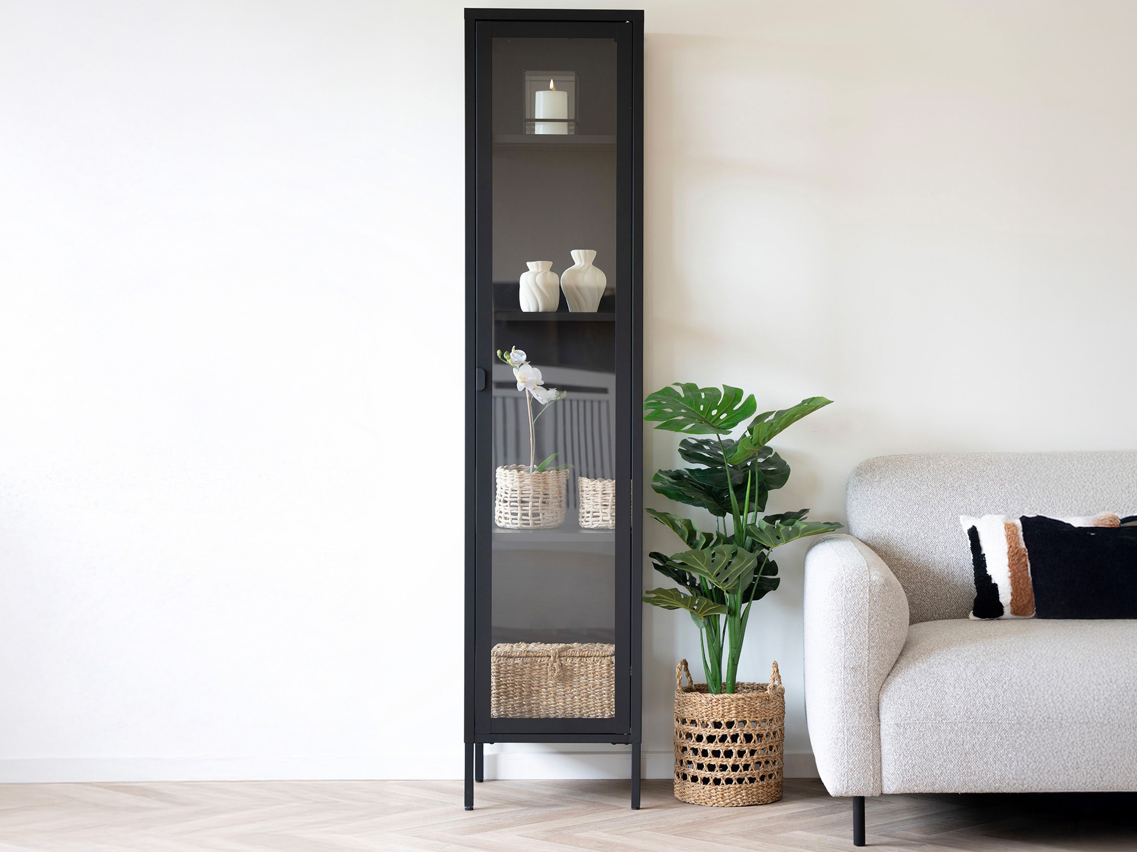 Regal Romtolo 102 (Črna)