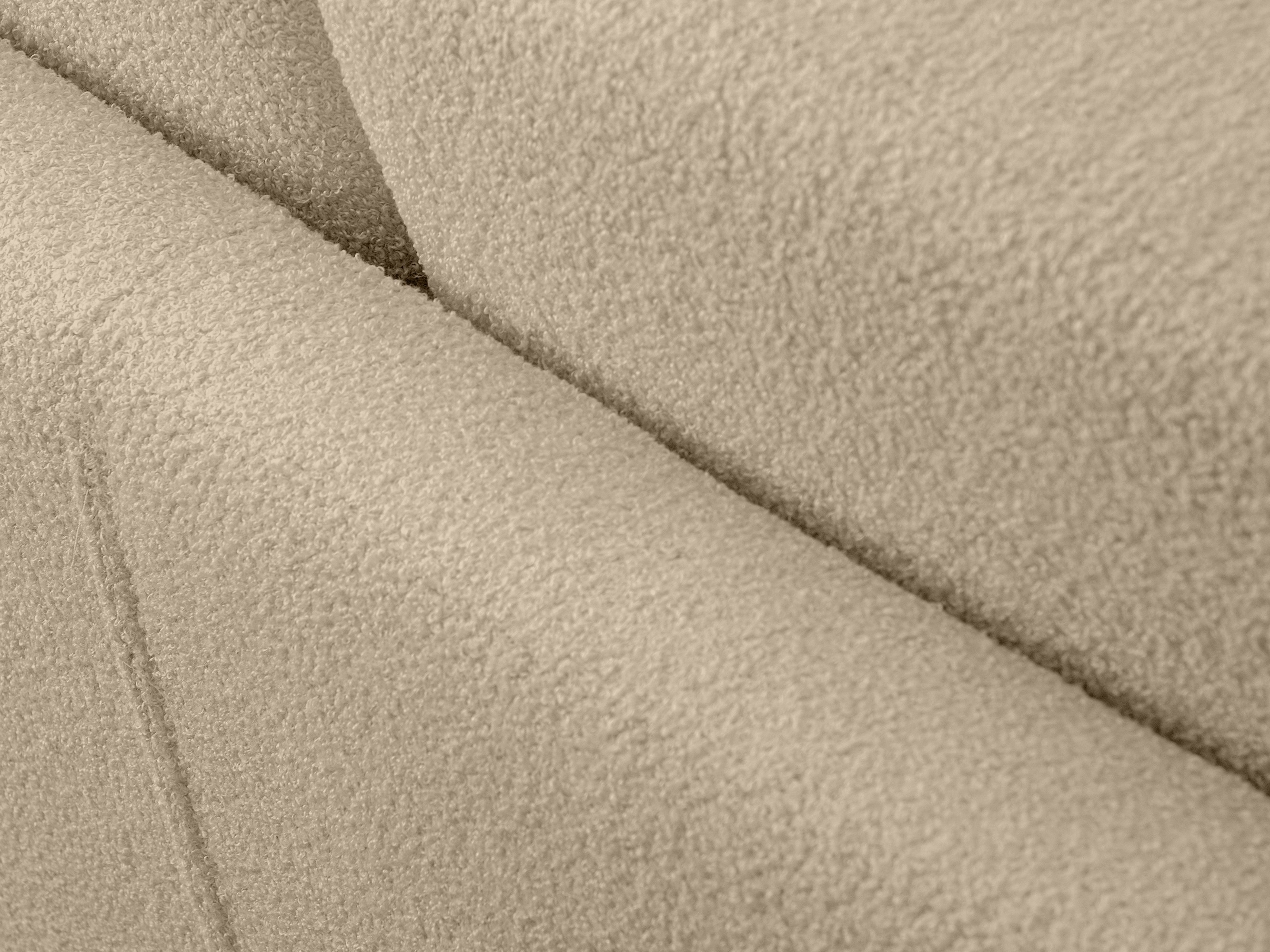 Kavč Elmcali 101 (New or Never 06)