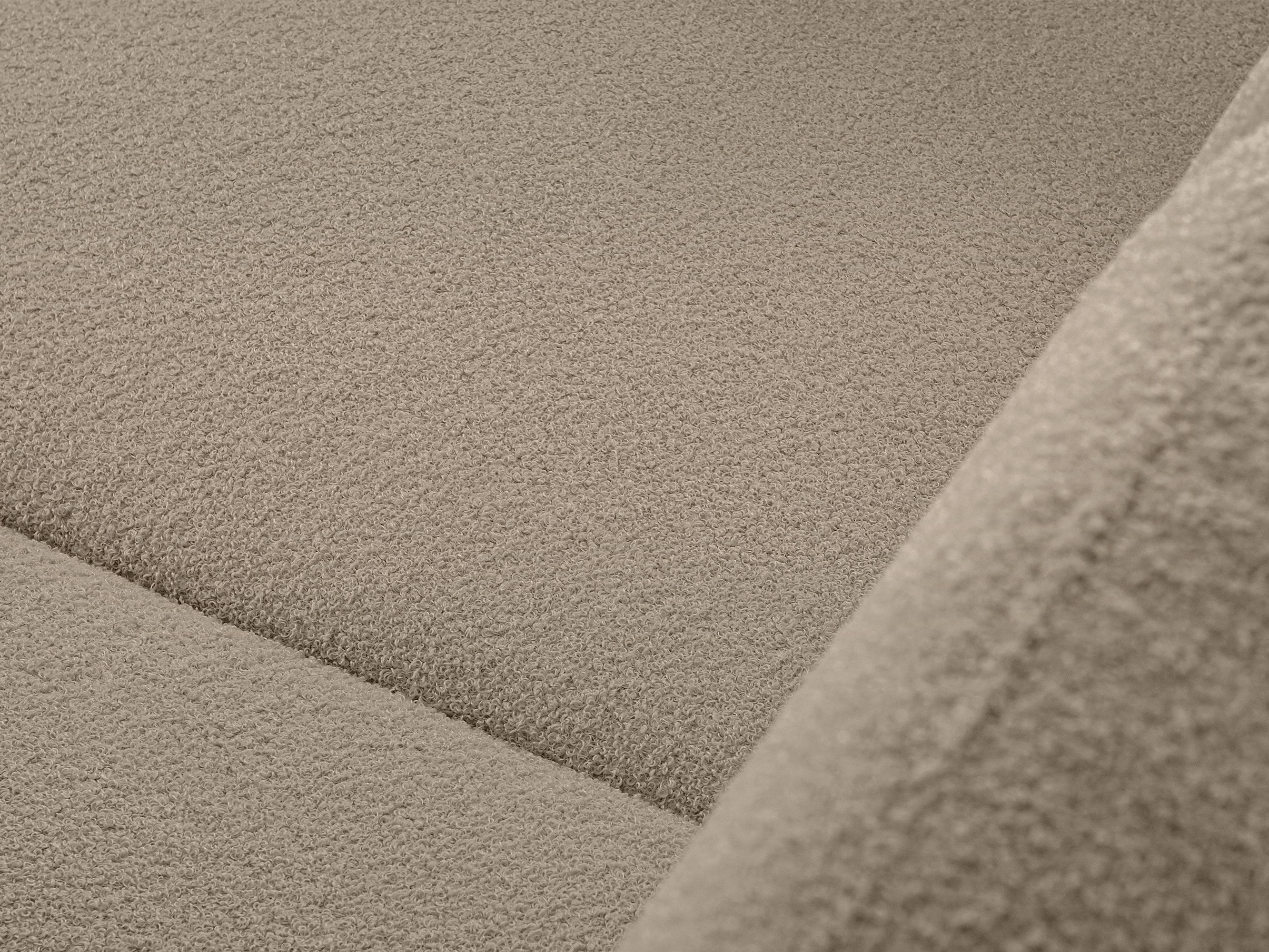 Kavč Elmcali 104 (New or Never 16)