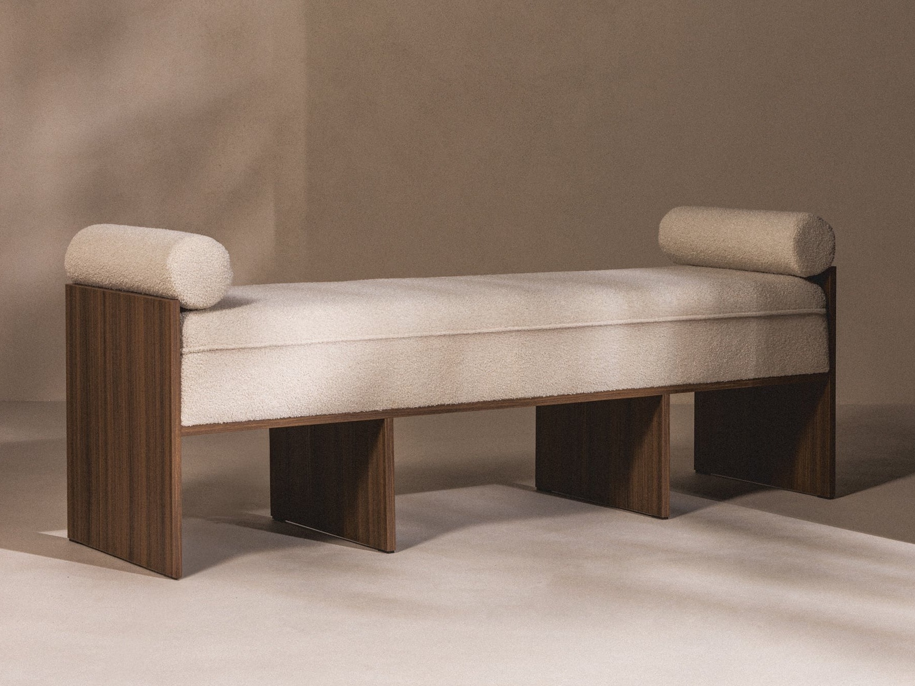 Klop z oblazinjenjem Burleson 536