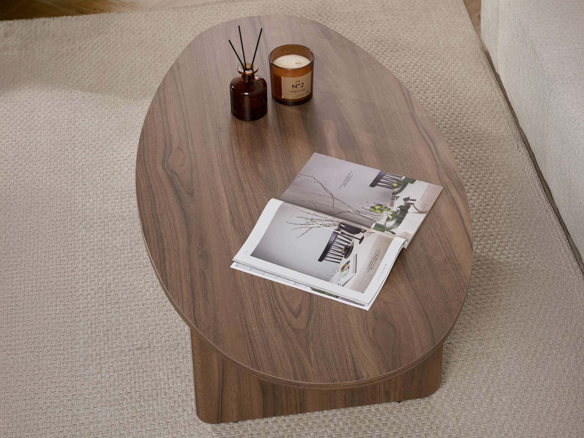 Klubska mizica Novato 139 (Oreh)