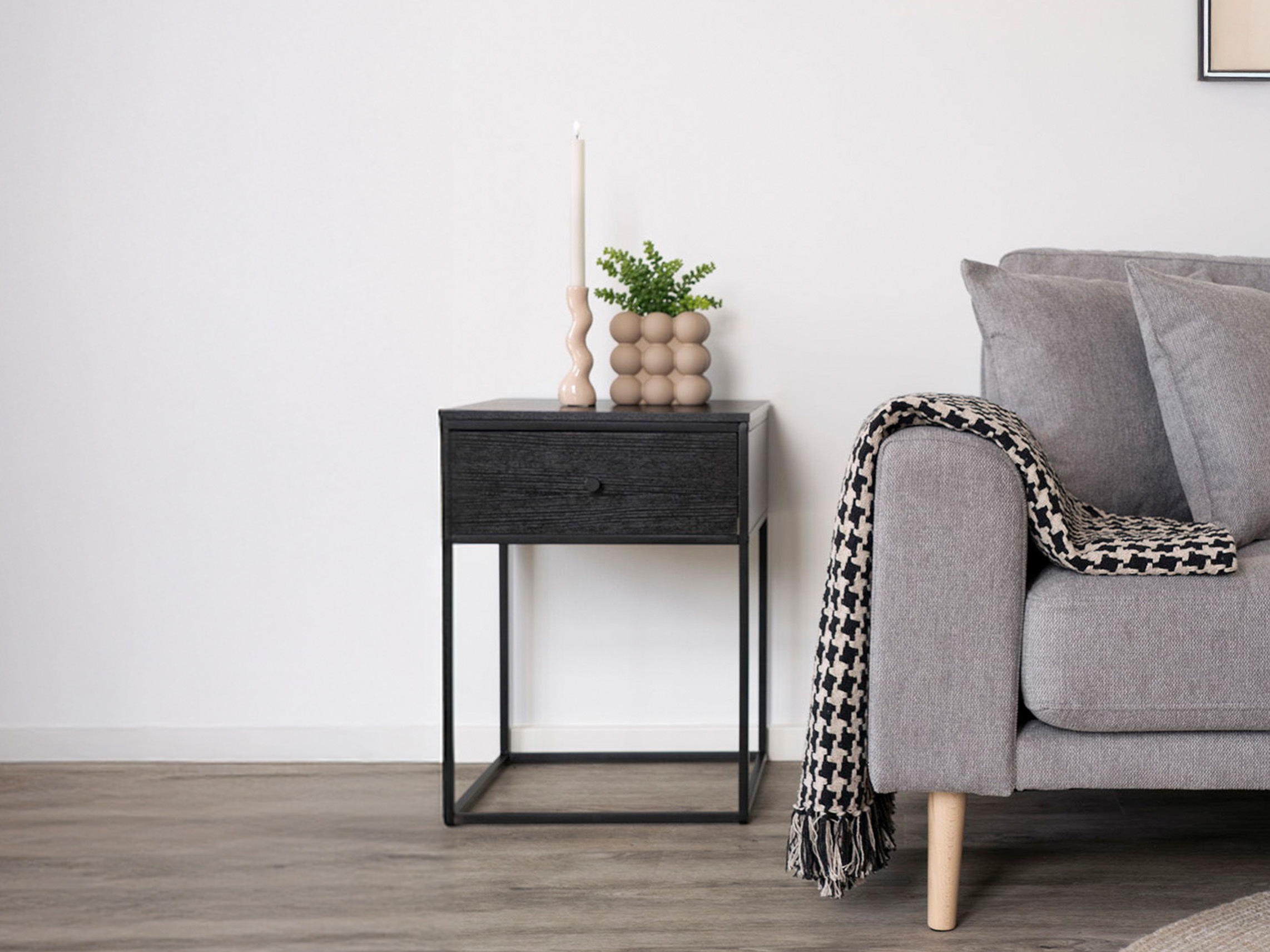 Stranska mizica Sorbeni 112 (Črna)