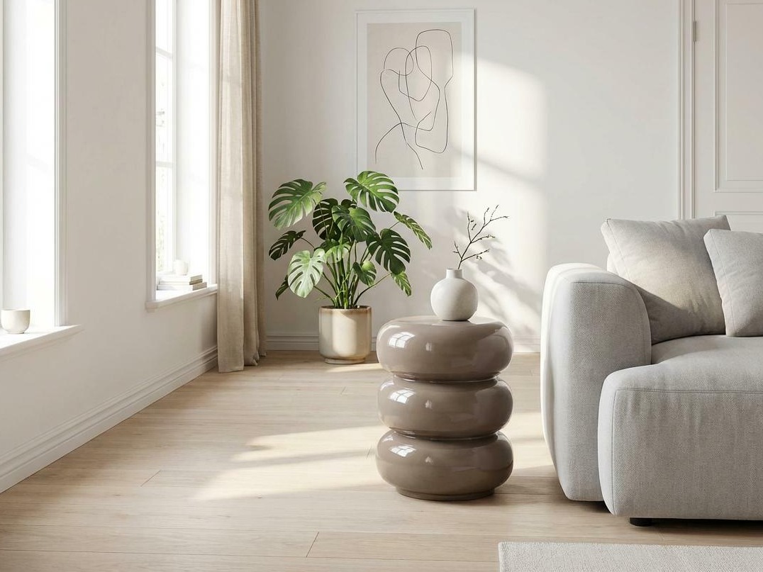 Stranska mizica Brea 119