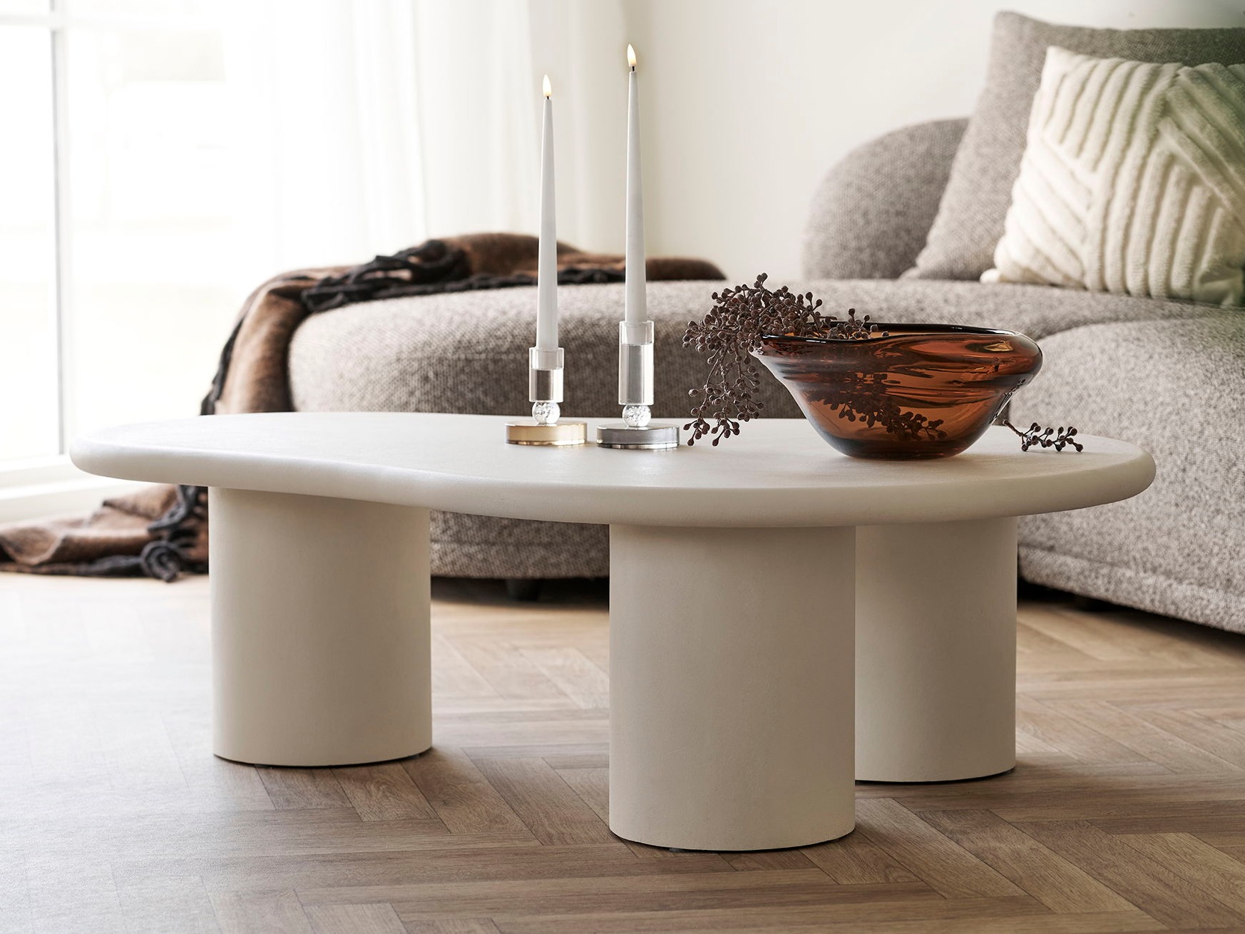 Klubska mizica Brea 127