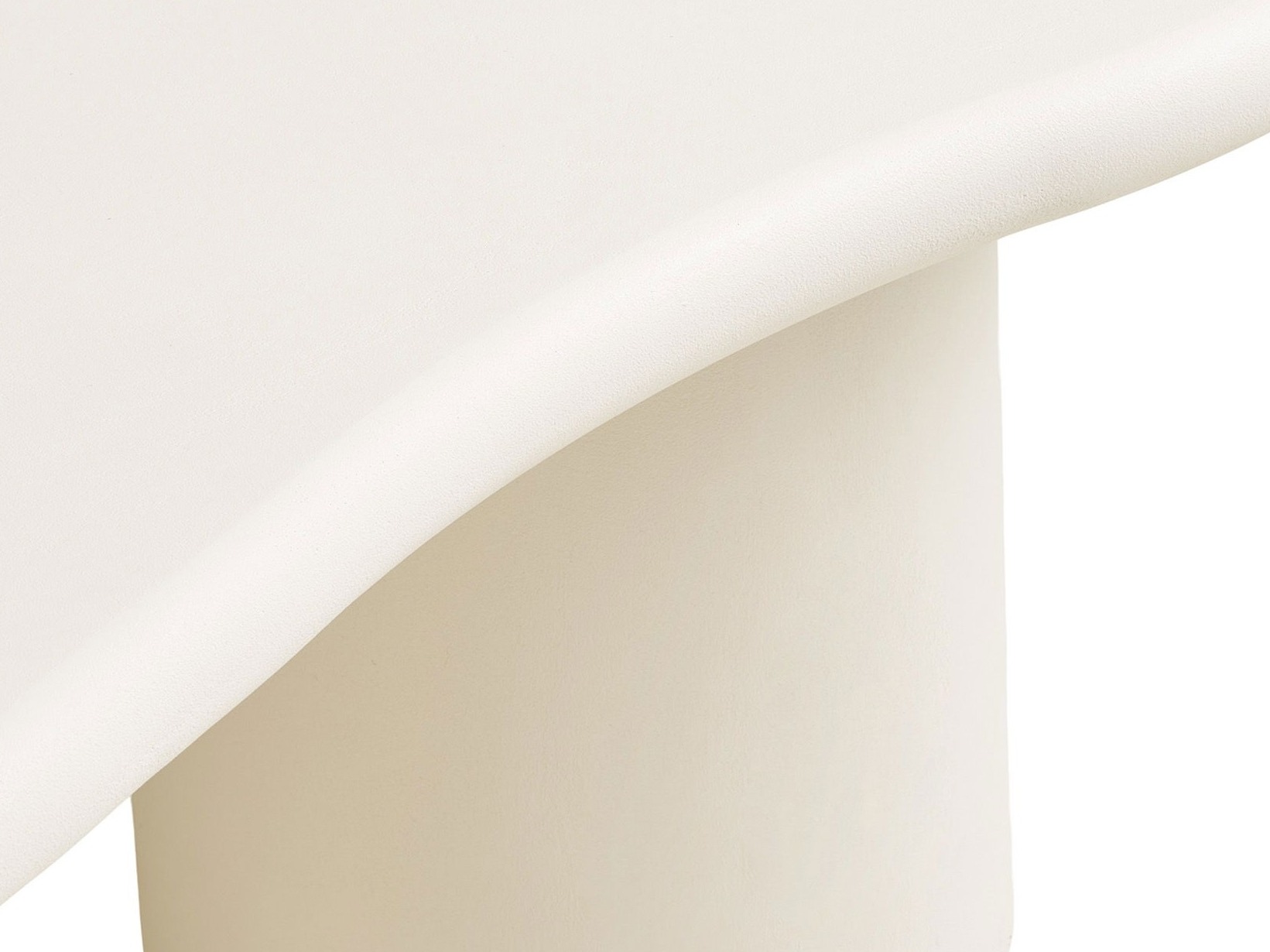 Klubska mizica Brea 127