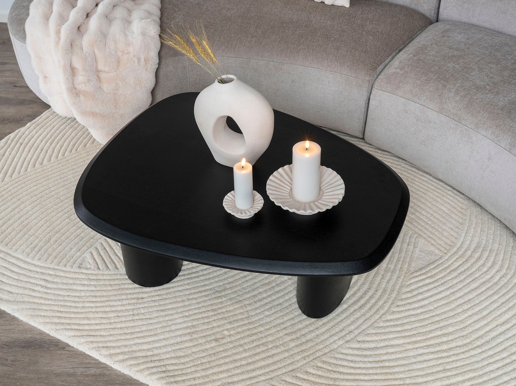 Klubska mizica Brea 130