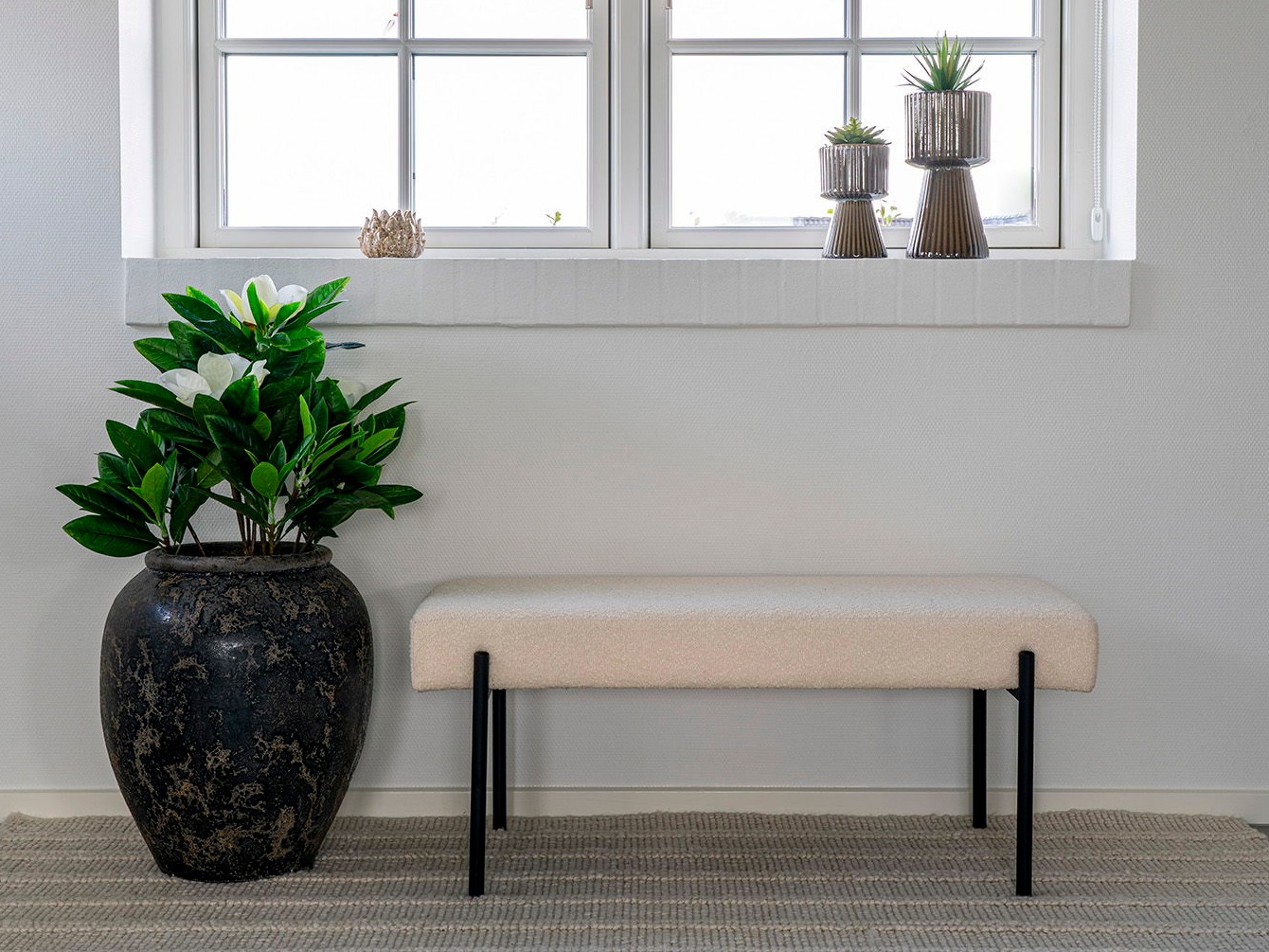 Klop z oblazinjenjem Brea 140 (Bela)