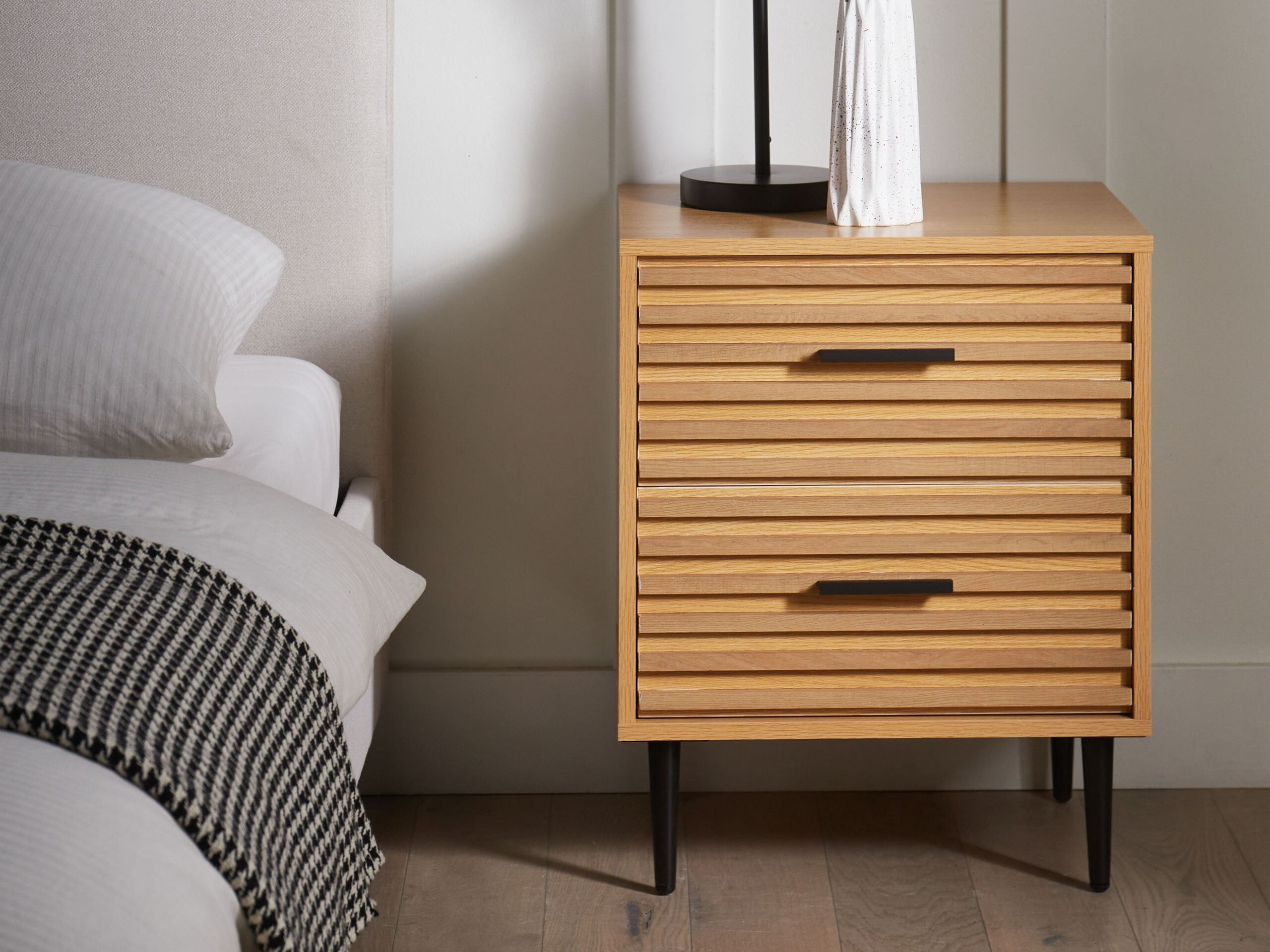 Nočna omarica Berwyn 2913 (Svetlo rjava)