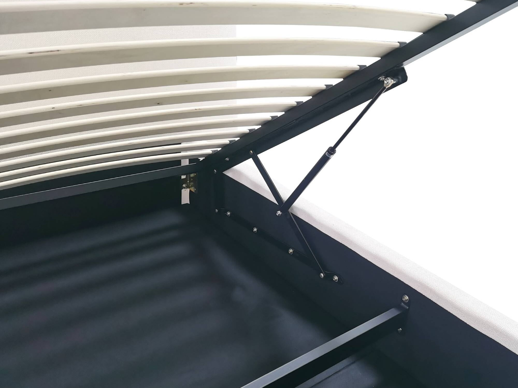 Postelja Burleson 560